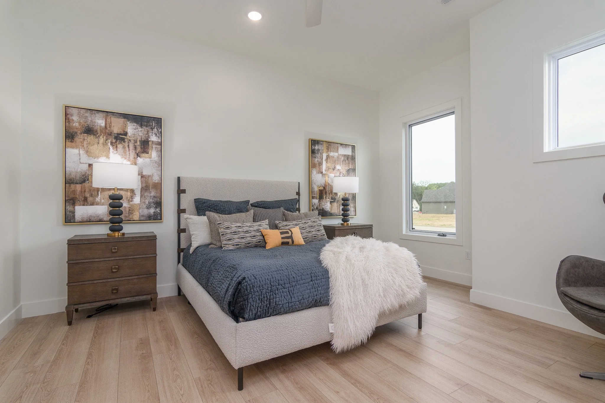 Luxury-Model-home-columbia-missouri-furniture-for-sale-now-tour-homes.jpg16.jpg