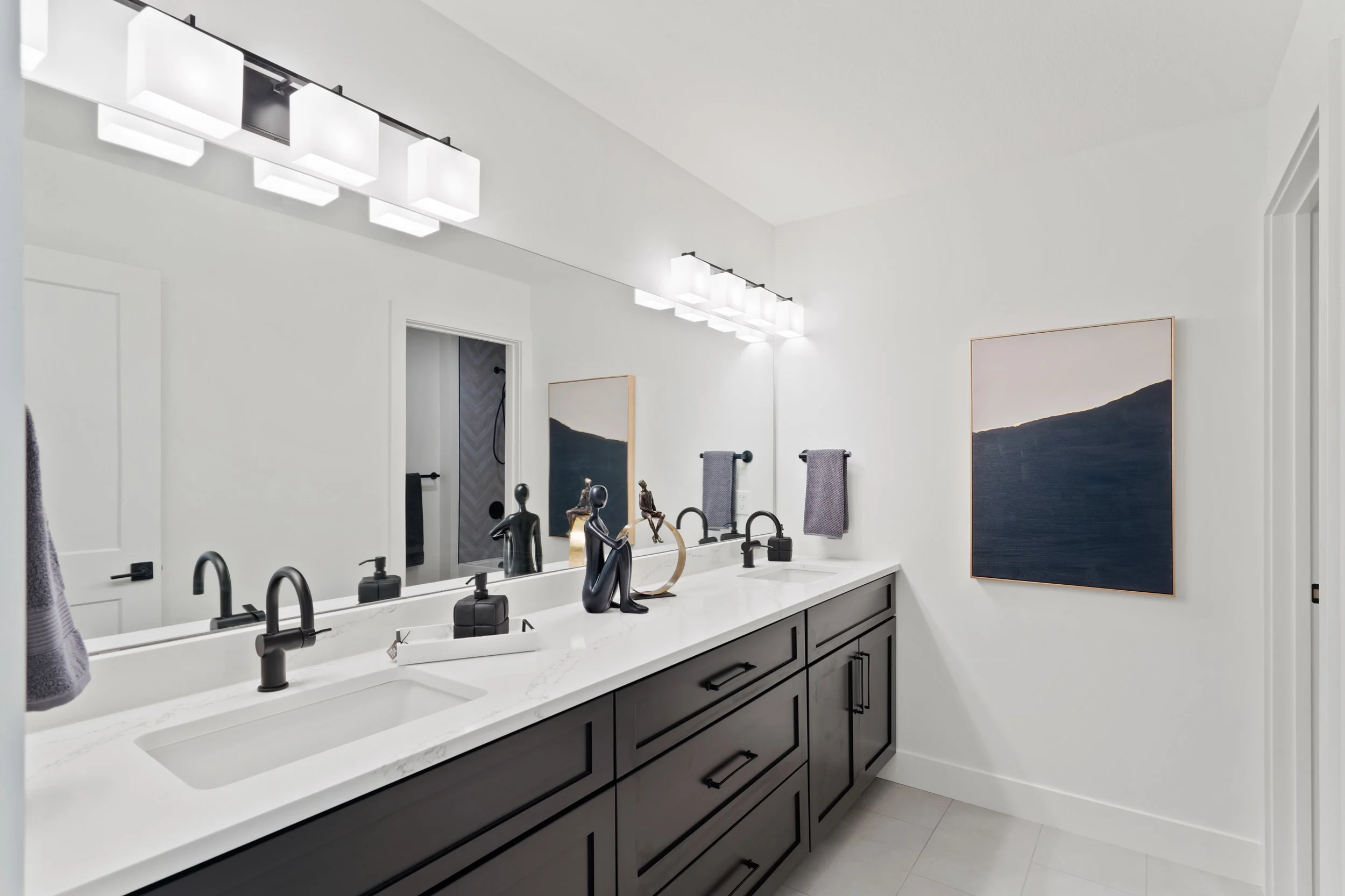 custom-home-builder-new-construction-ready-now.19.jpg