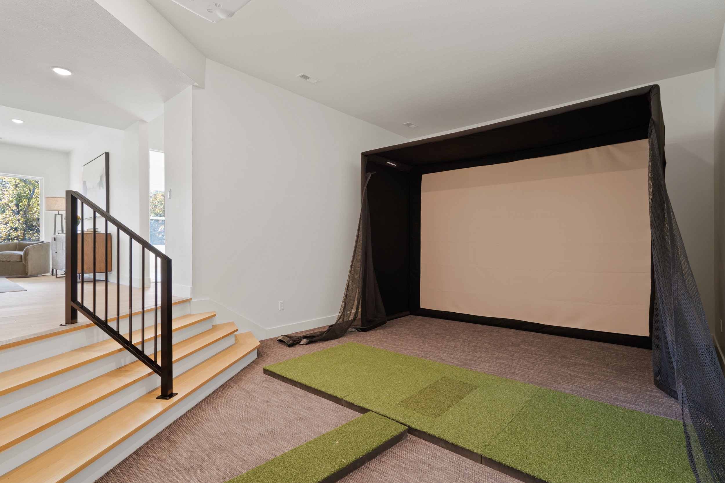 Golf Simulator luxury-home-builder-new-construction-columbia-MO.jpg
