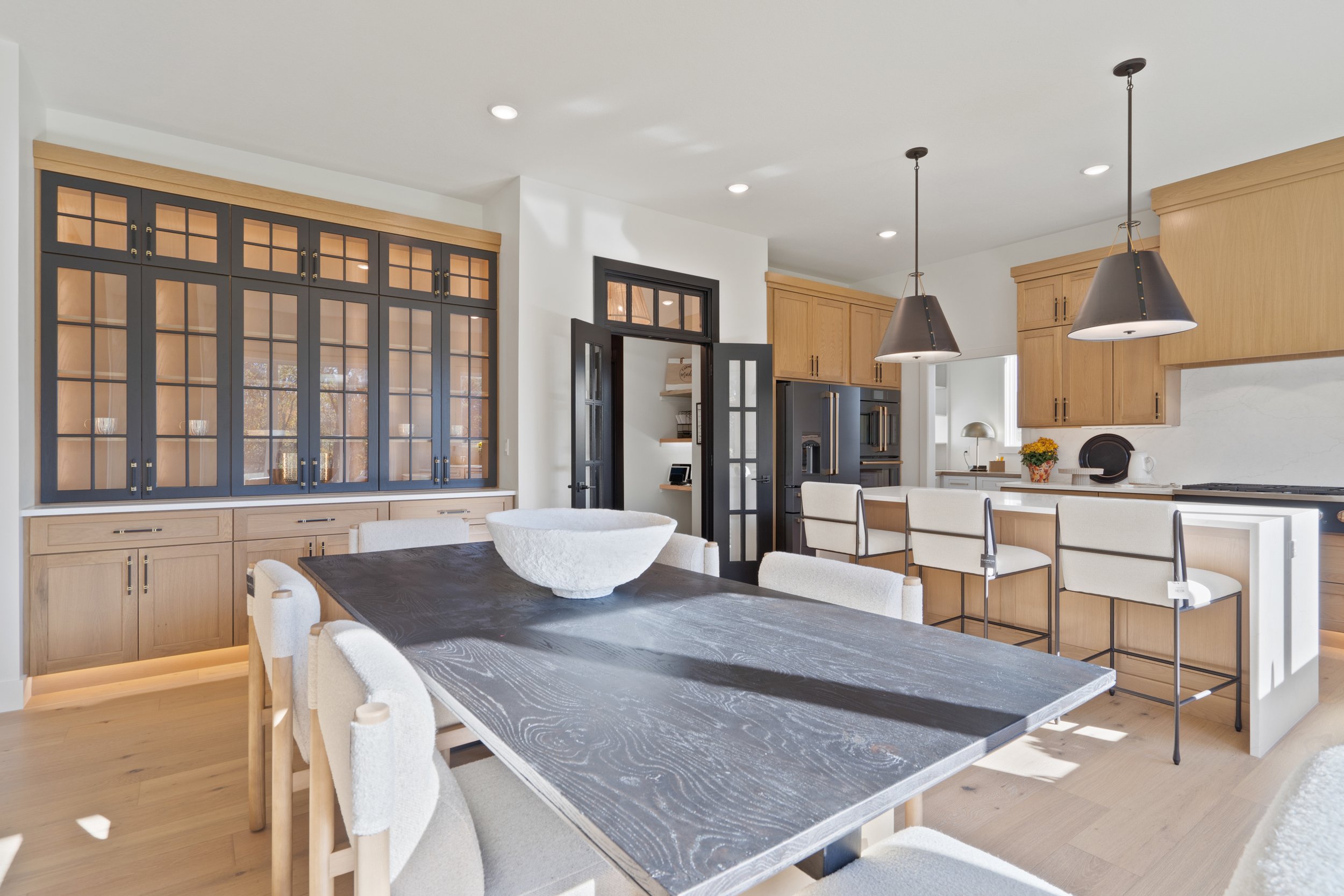 Kitchen (details) luxury-home-builder-new-construction-columbia-MO.jpg