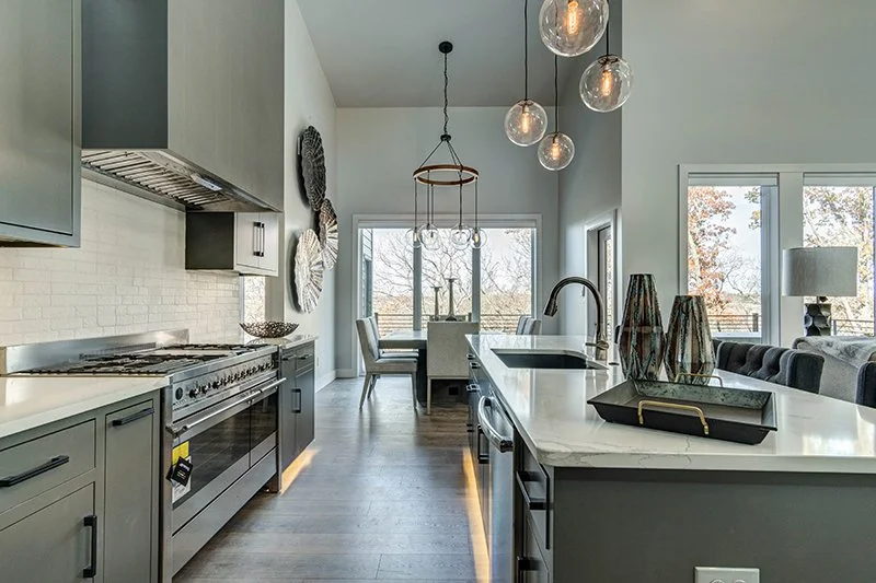 custom-home-columbia-mo-large-kitchen.jpg