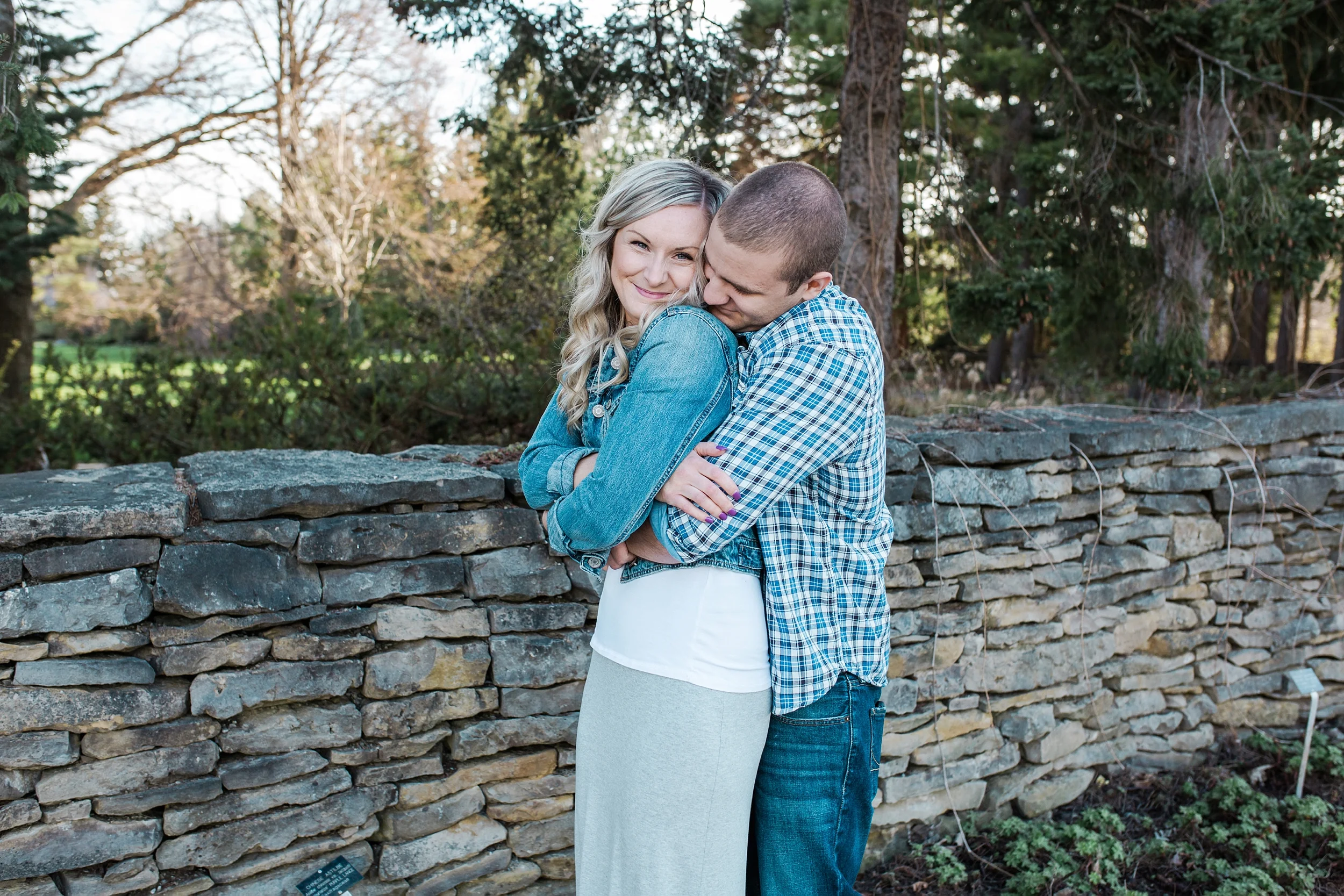 niagarabotanicalgardens-engagement_0010.jpg