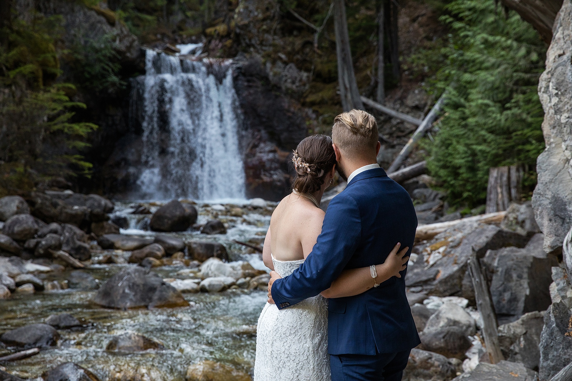 waterfall-wedding_0004.jpg