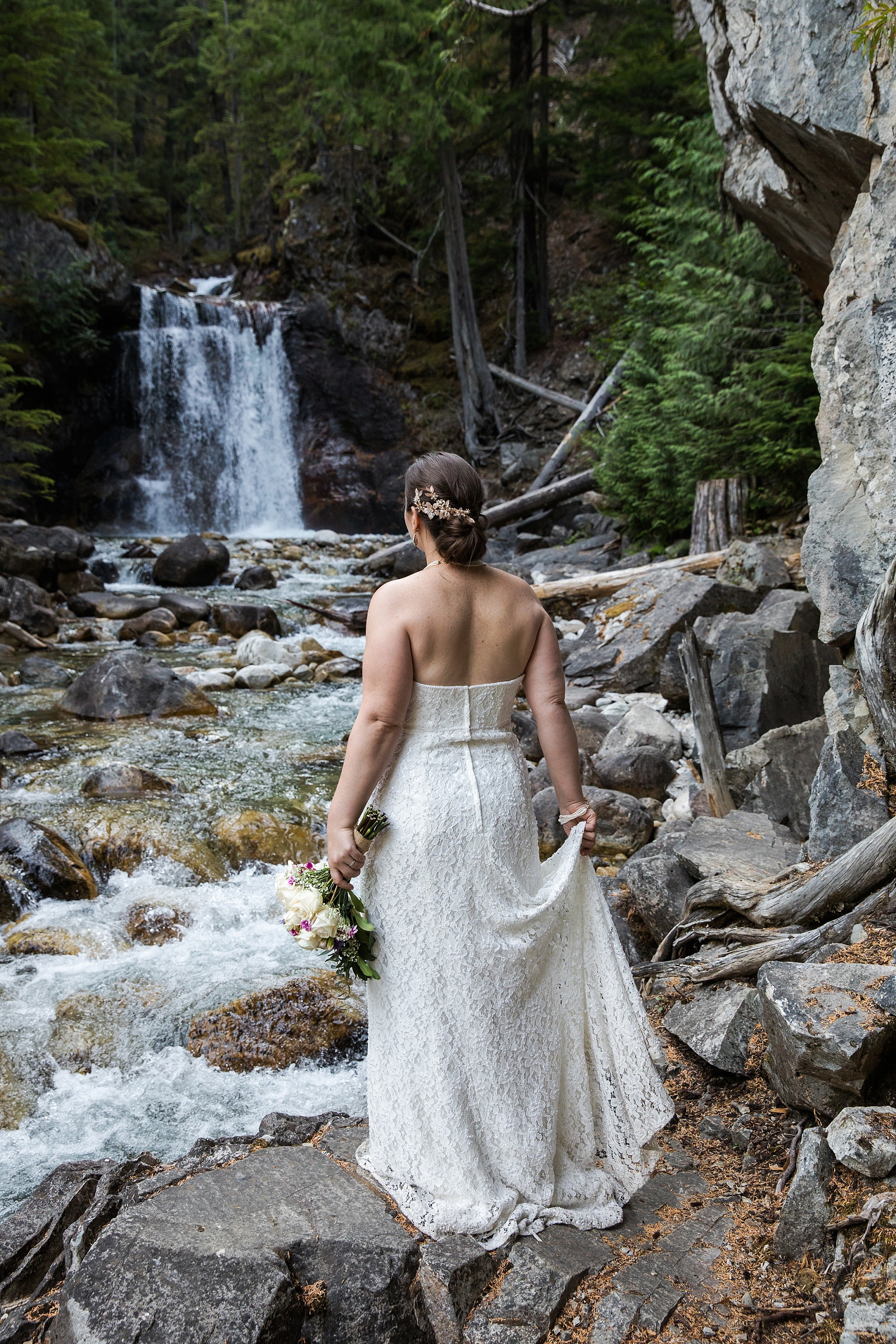 waterfall-wedding_0010.jpg