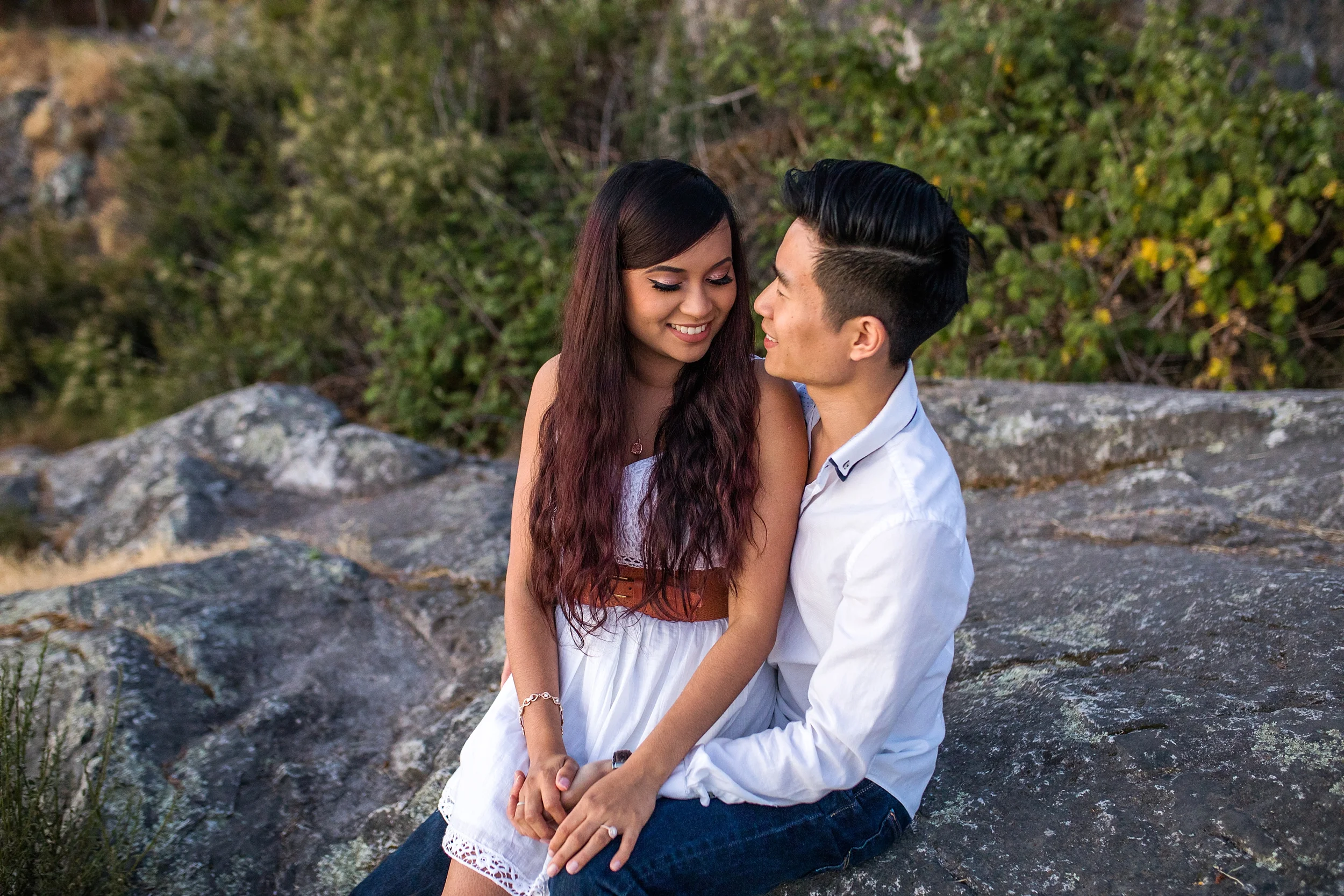 whytecliffpark-engagement_0021.jpg