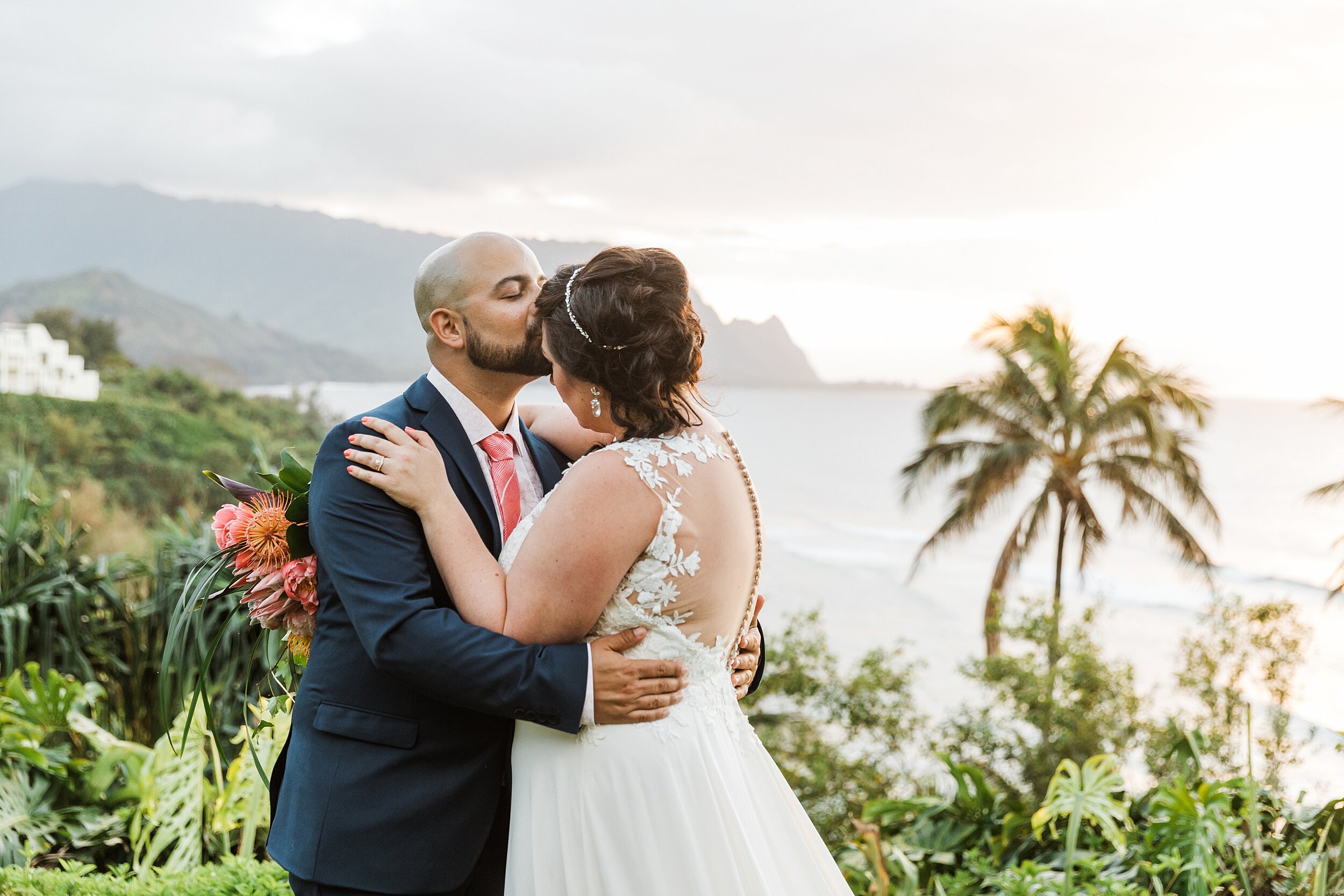 hawaii-elopement-photographer_0030.jpg