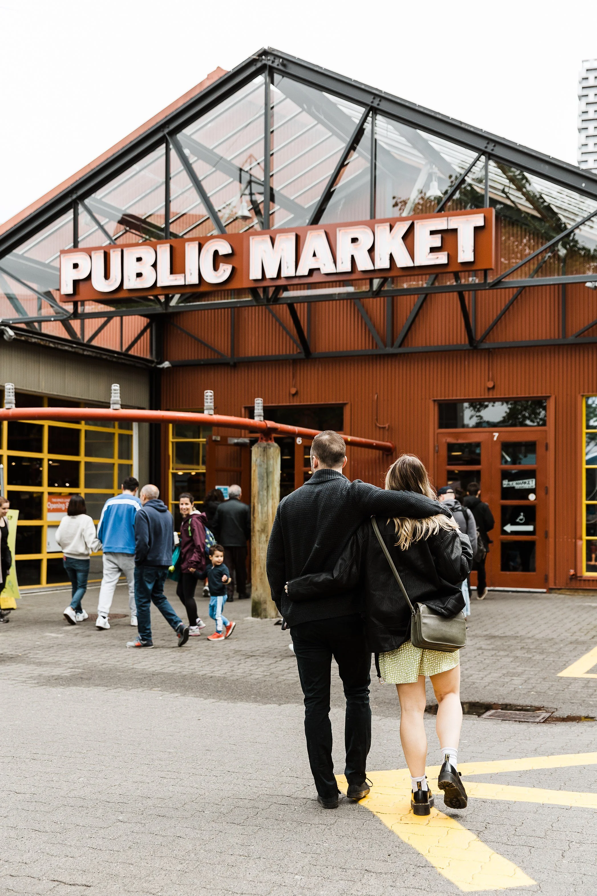 vancouver-wedding-photographer-granville-island-engagement-photos_0007.jpg