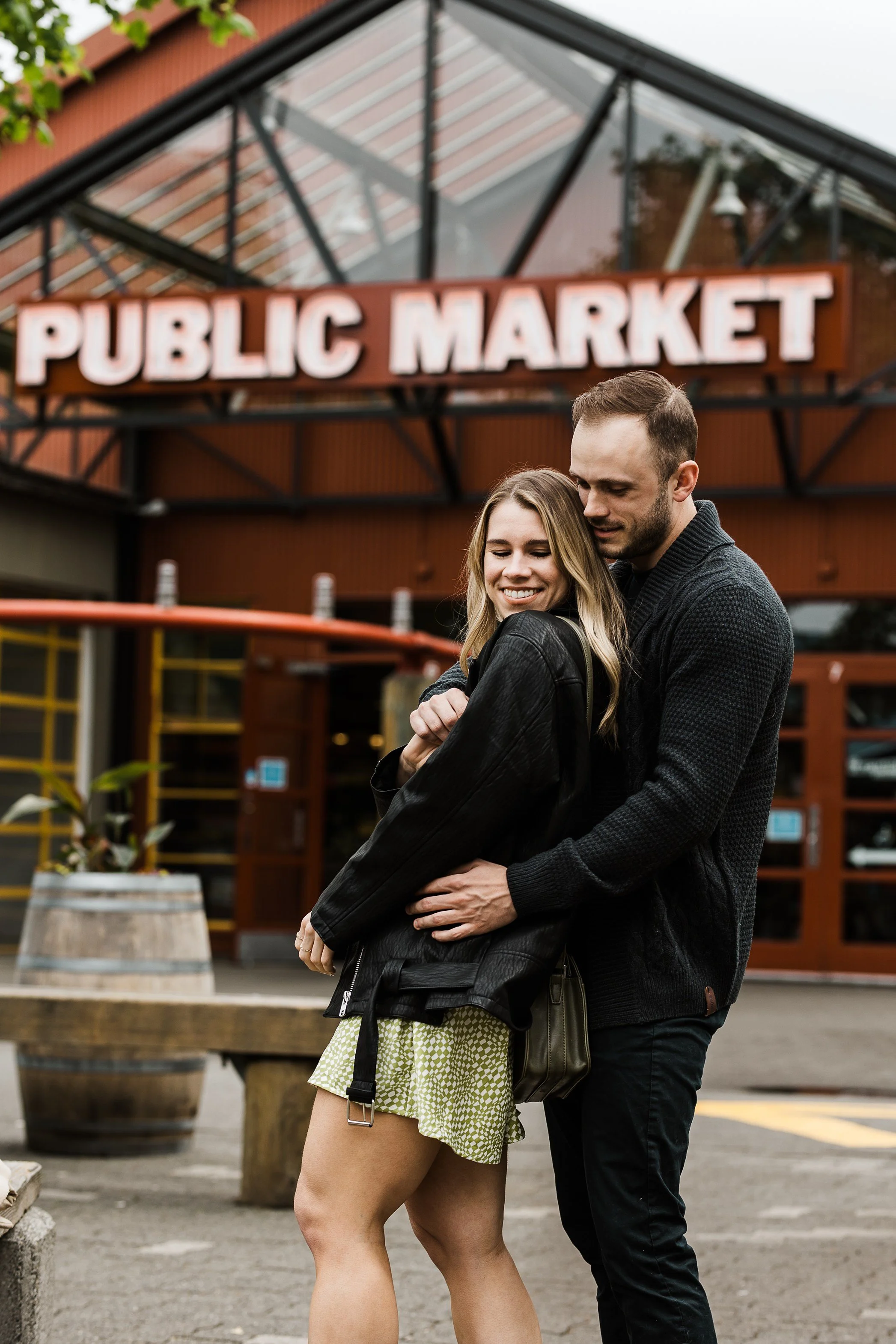 vancouver-wedding-photographer-granville-island-engagement-photos_0011.jpg