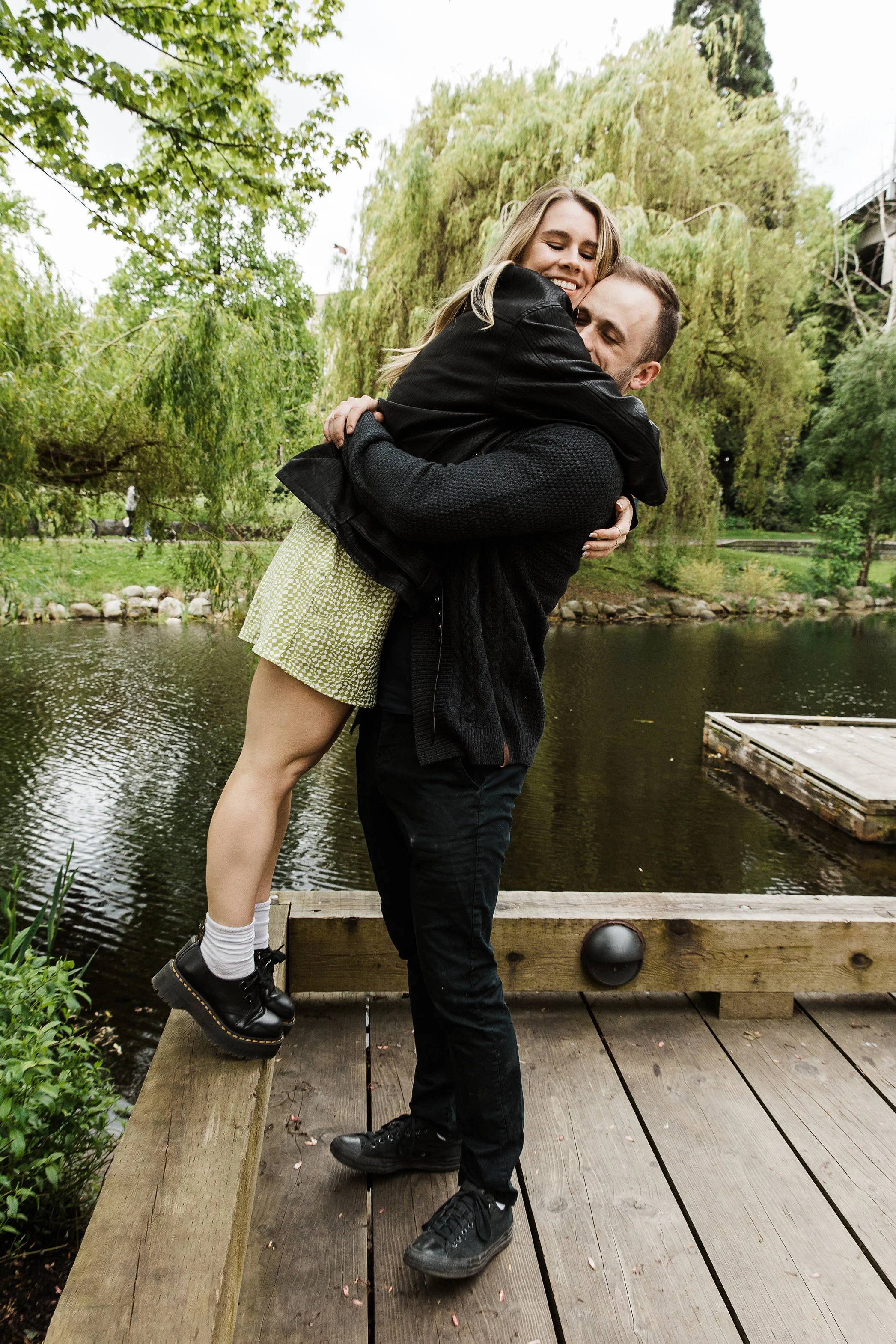 vancouver-wedding-photographer-granville-island-engagement-photos_0028.jpg