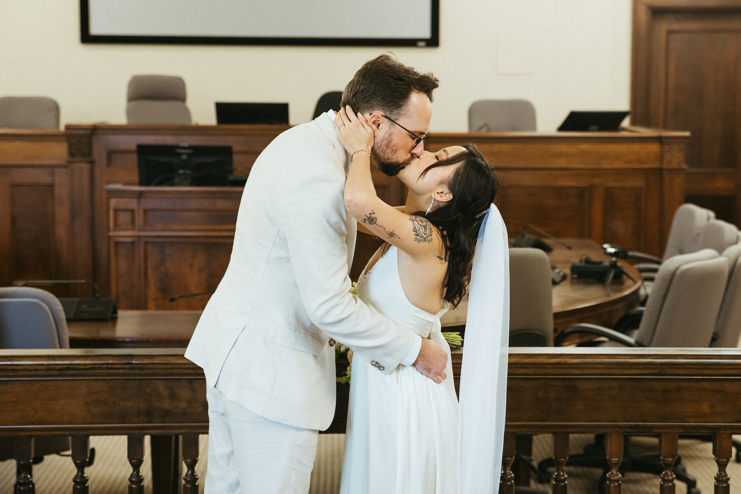 cityhallwedding-stcatharinesphotographer_0010.jpg