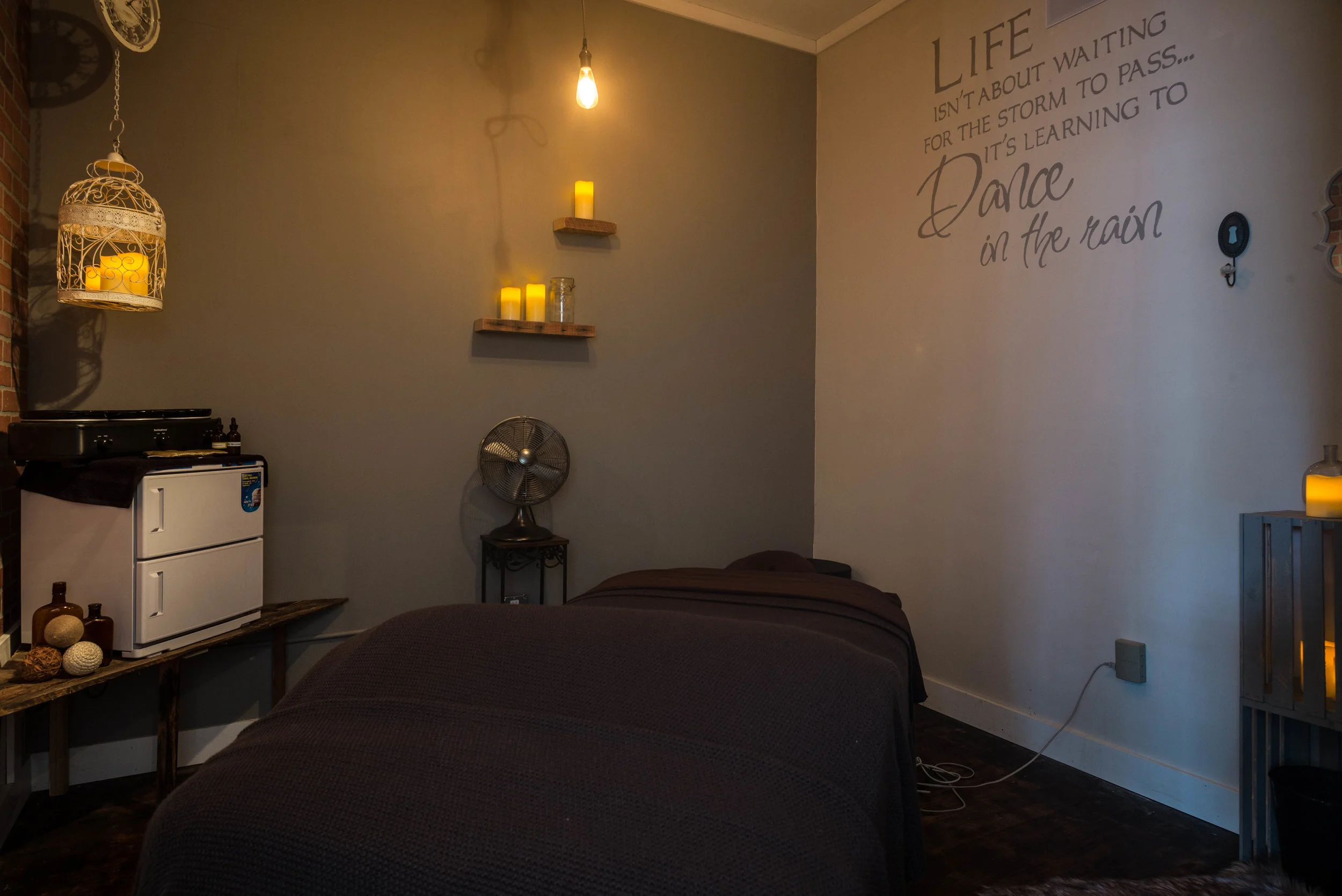 Carnation Pics The Garage Massage L1001192 Jpg