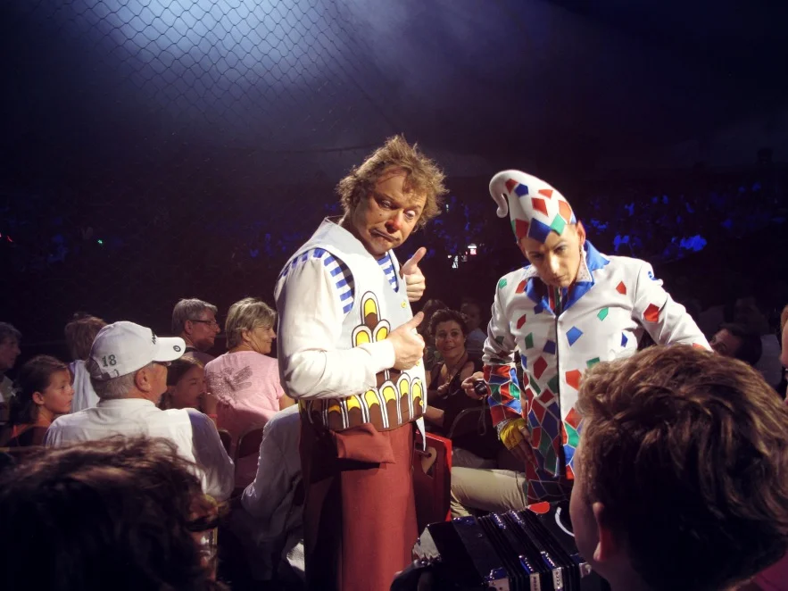 St Tropez_Circus_clowns.JPG