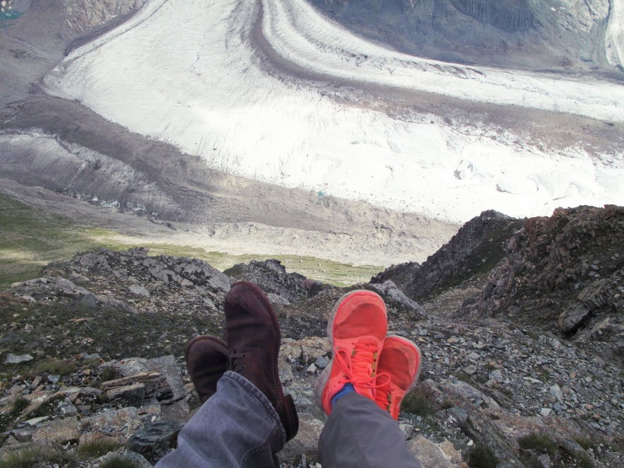 Zermatt_feet off cliff.JPG