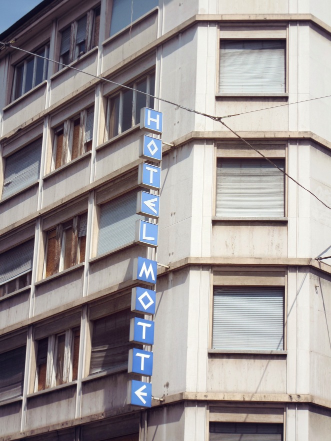 Geneva_hotel motel sign.JPG