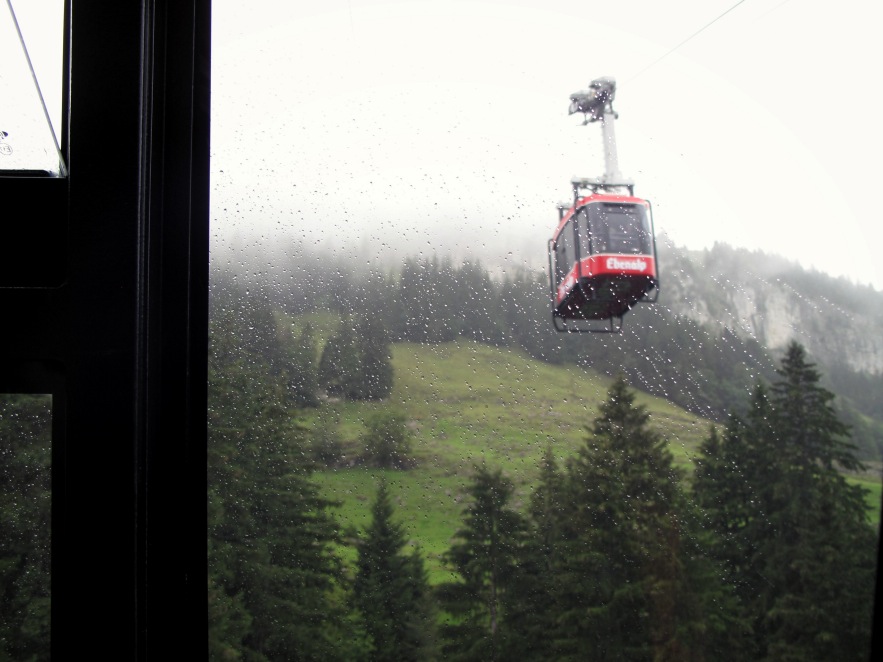 Alpstein_Cable car out window.JPG