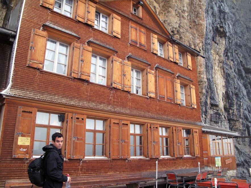 Alpstein_reuben in front of cottage.JPG