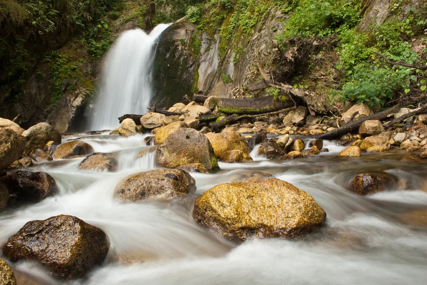 Waterfall.jpg