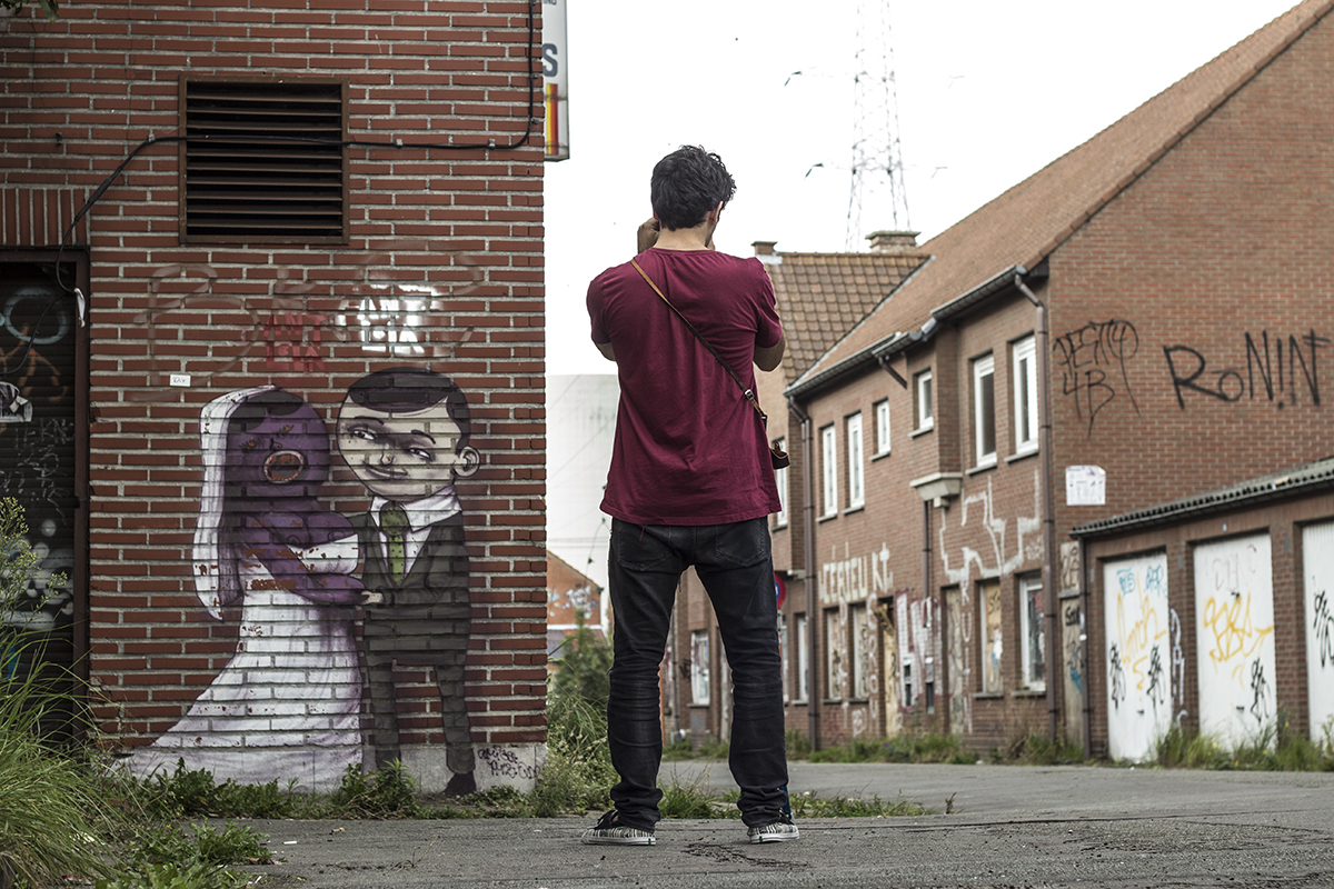 Hani shooting with his analog