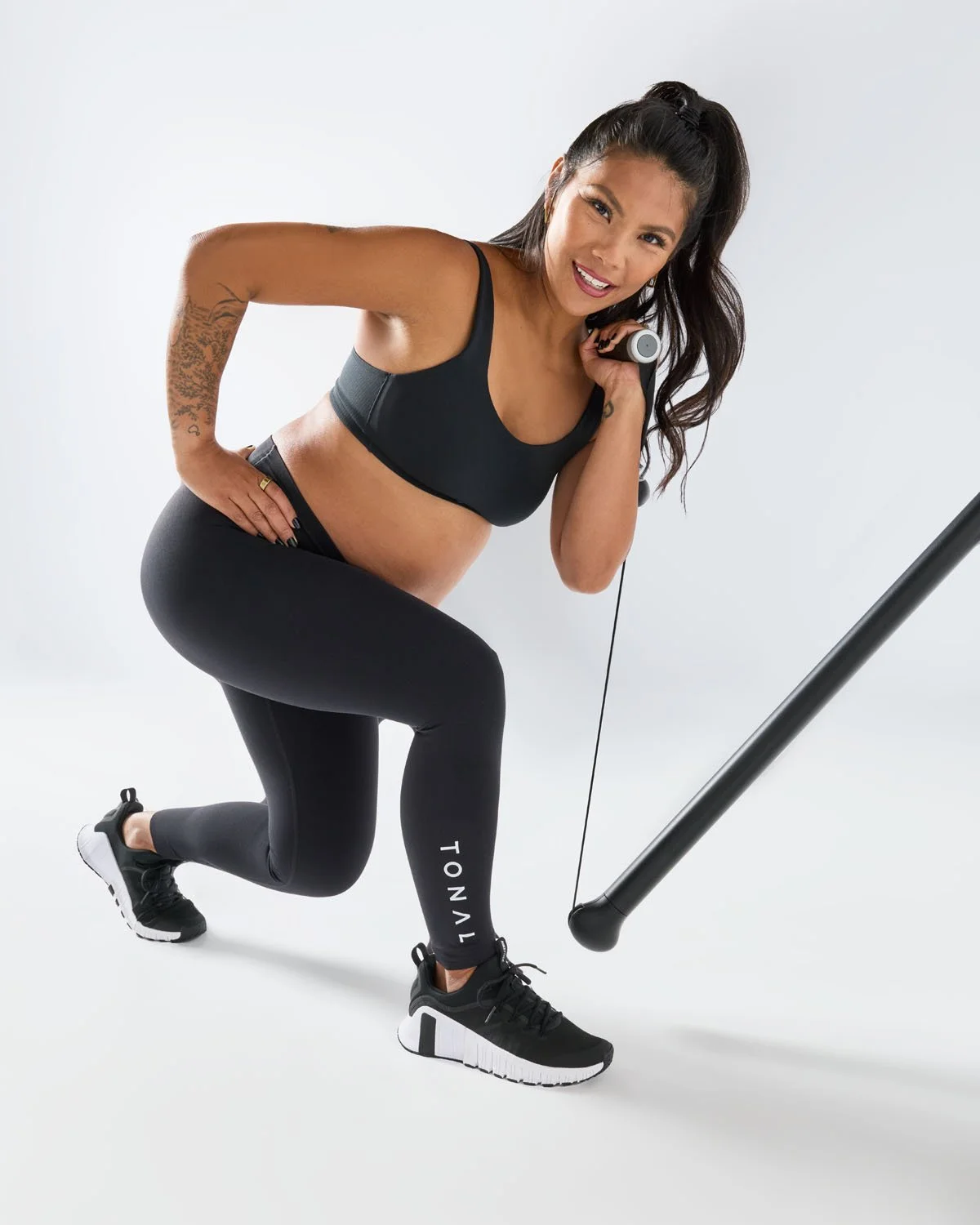 BetinaGozo Racked Offset Split Squat with Rotation-02.jpg