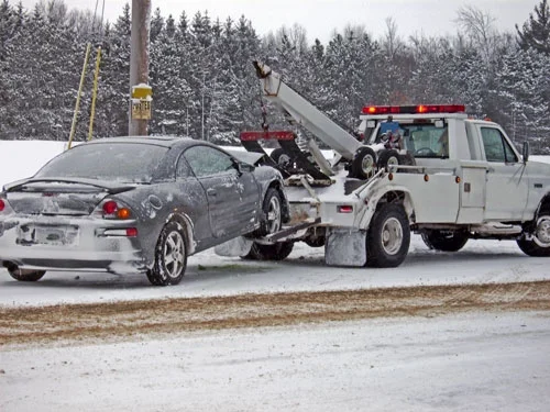 car-tow-snow.jpg