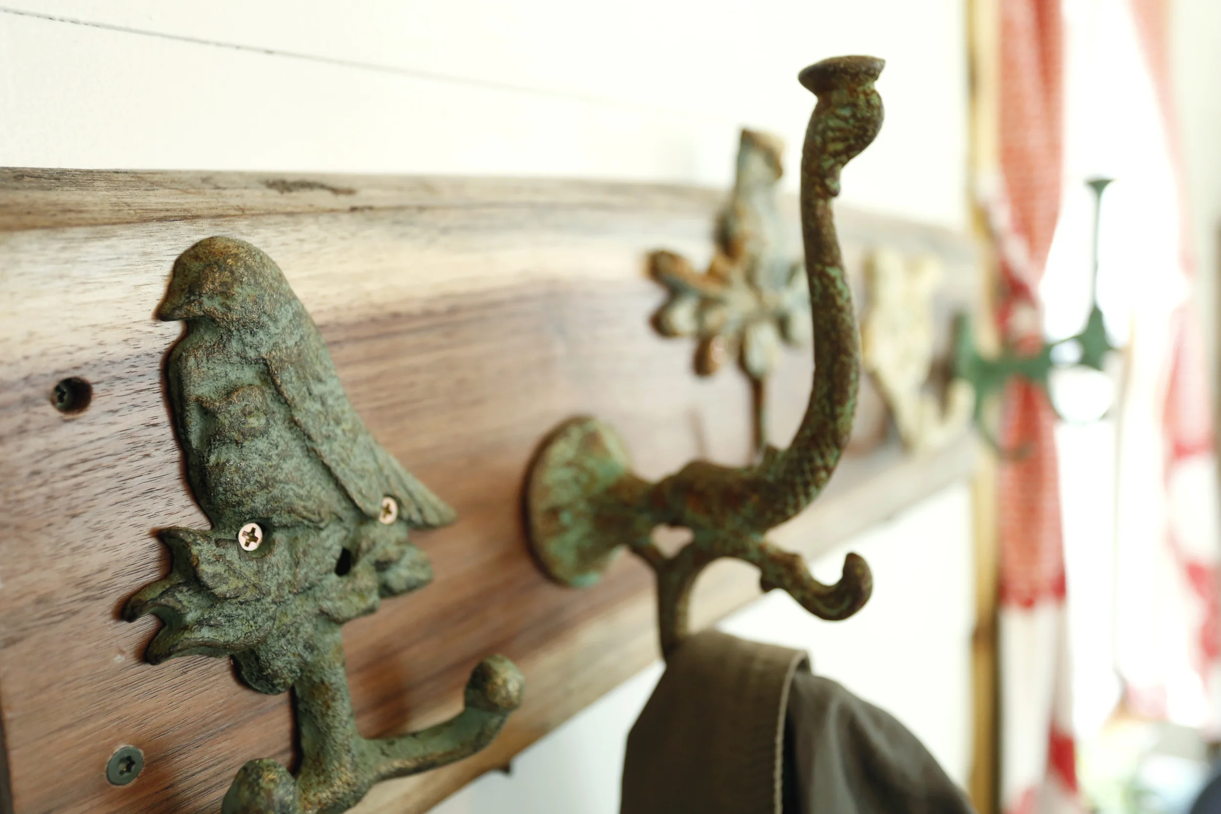 coat_rack.jpg