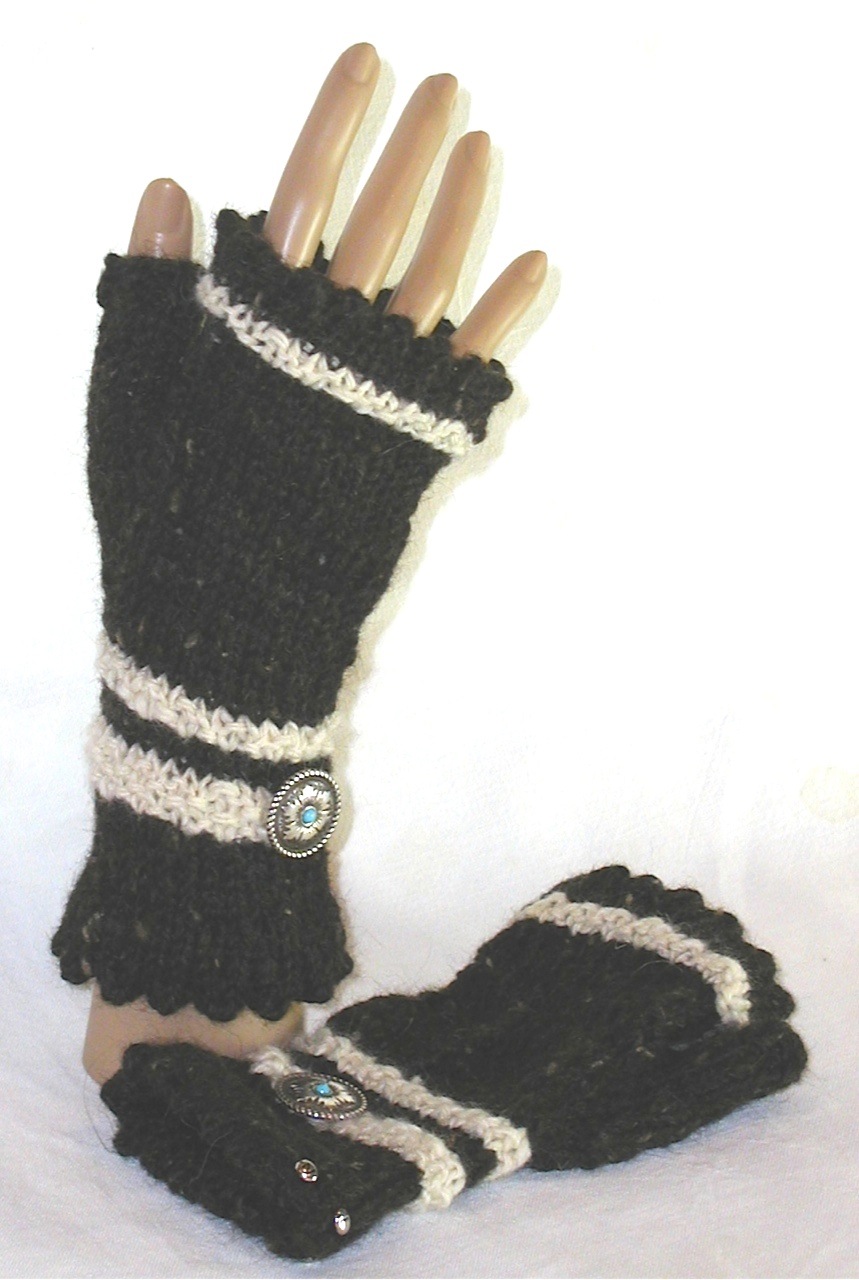 Miriam's Mitts with Concho by Kathy Konecki