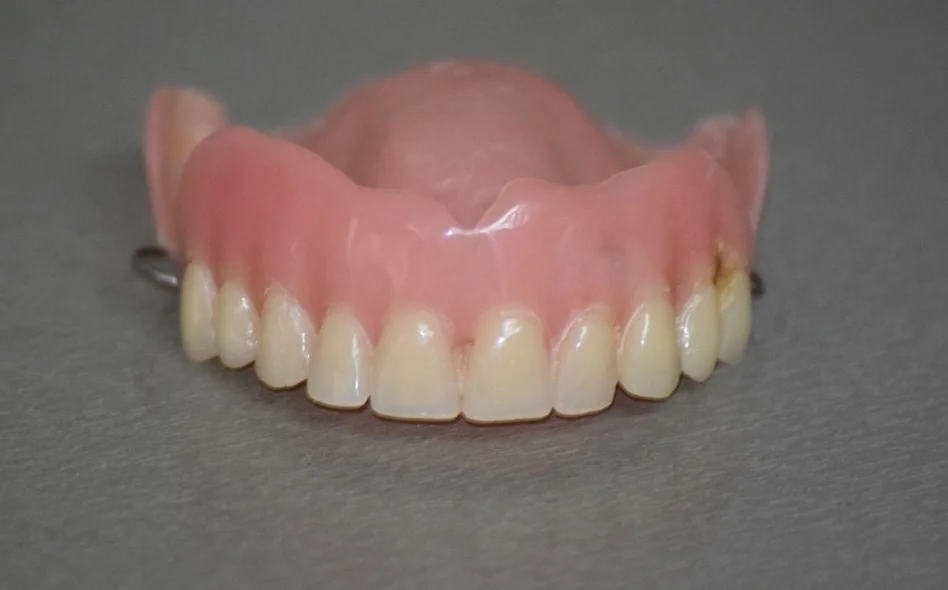 teeth-3264748_1920.jpg