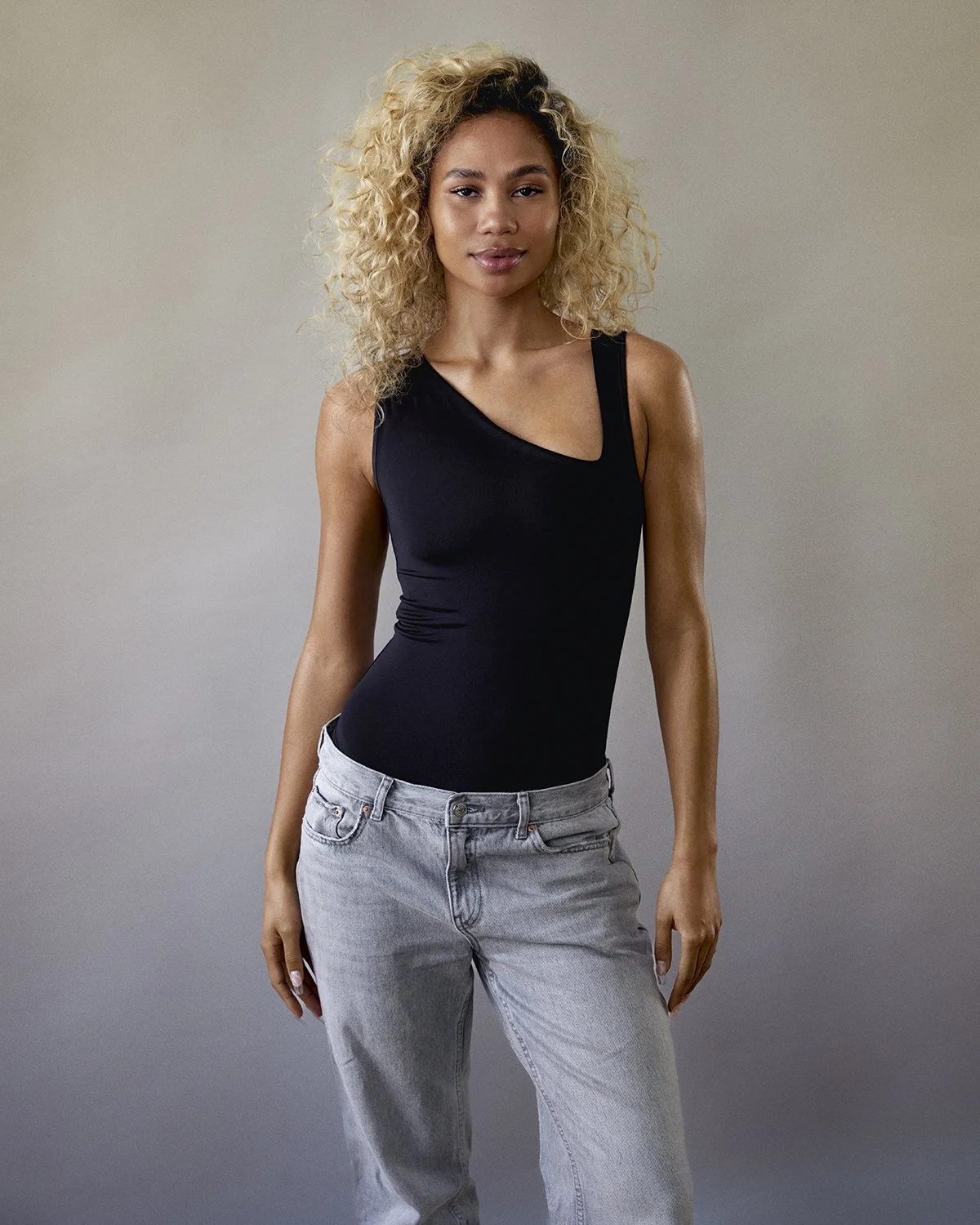 Cirkle Models_shot 3_0201_4x5.jpg