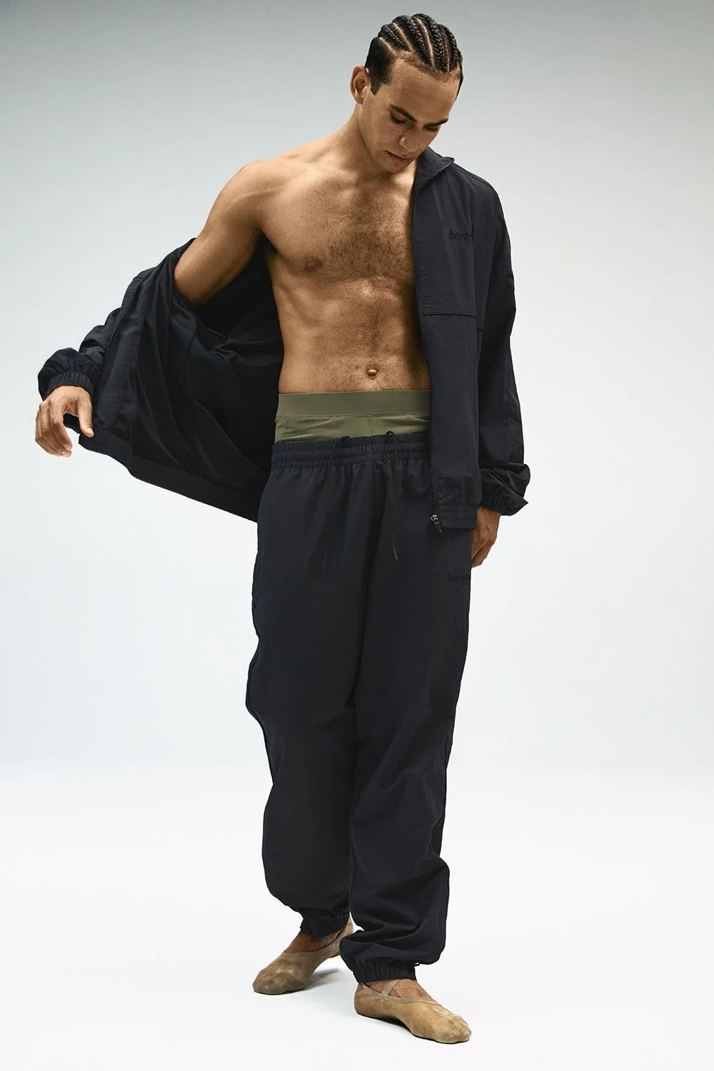 BAREEN 2.0 SHOOT_Shot 8_1886_.jpg