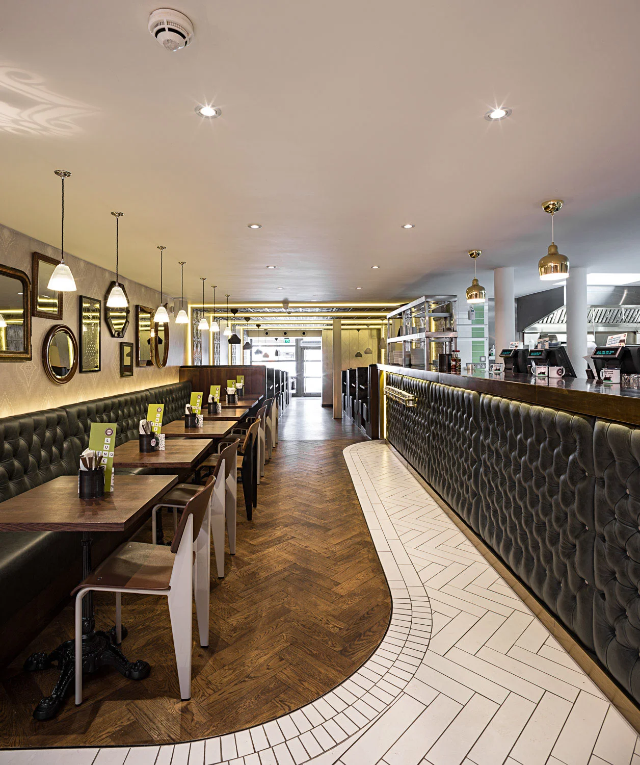 nandos-25.jpg
