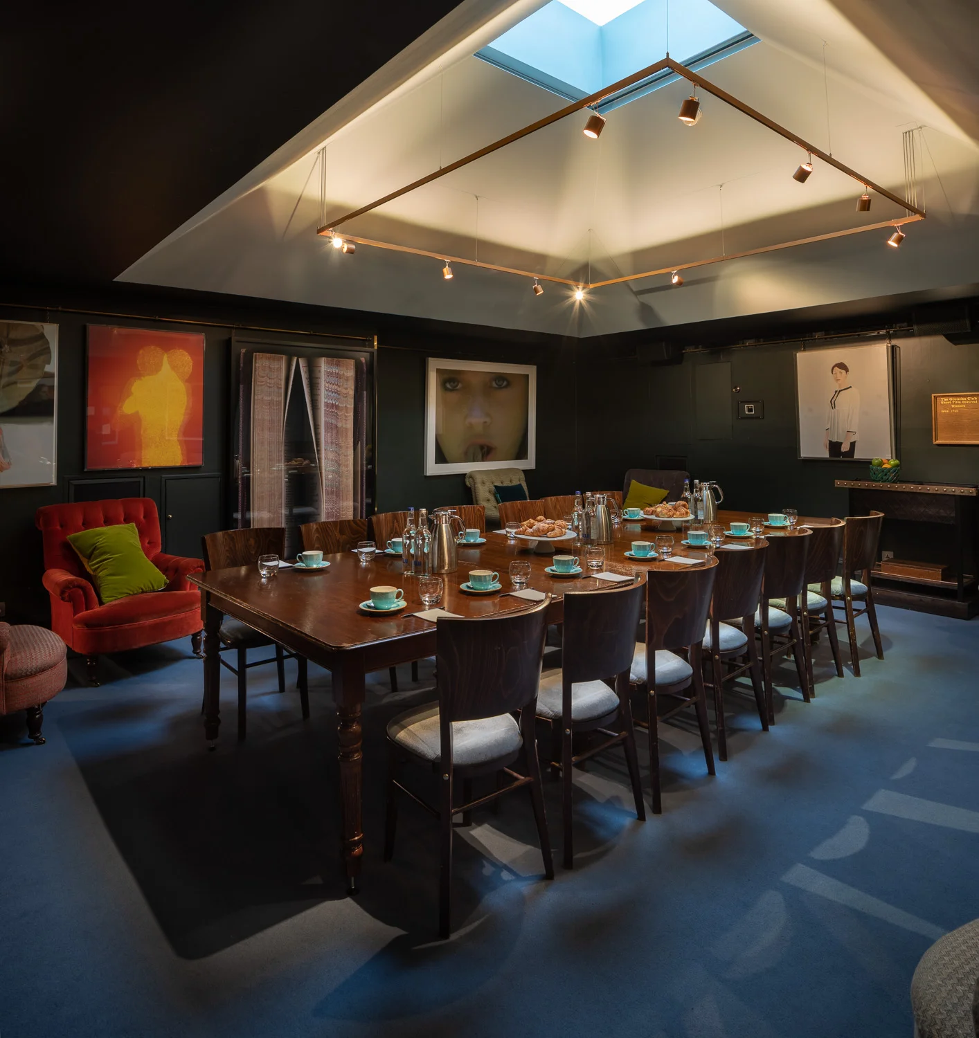 grouchoclub1193333-HDR-Pano.jpg
