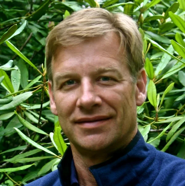 Nigel Profile.jpg