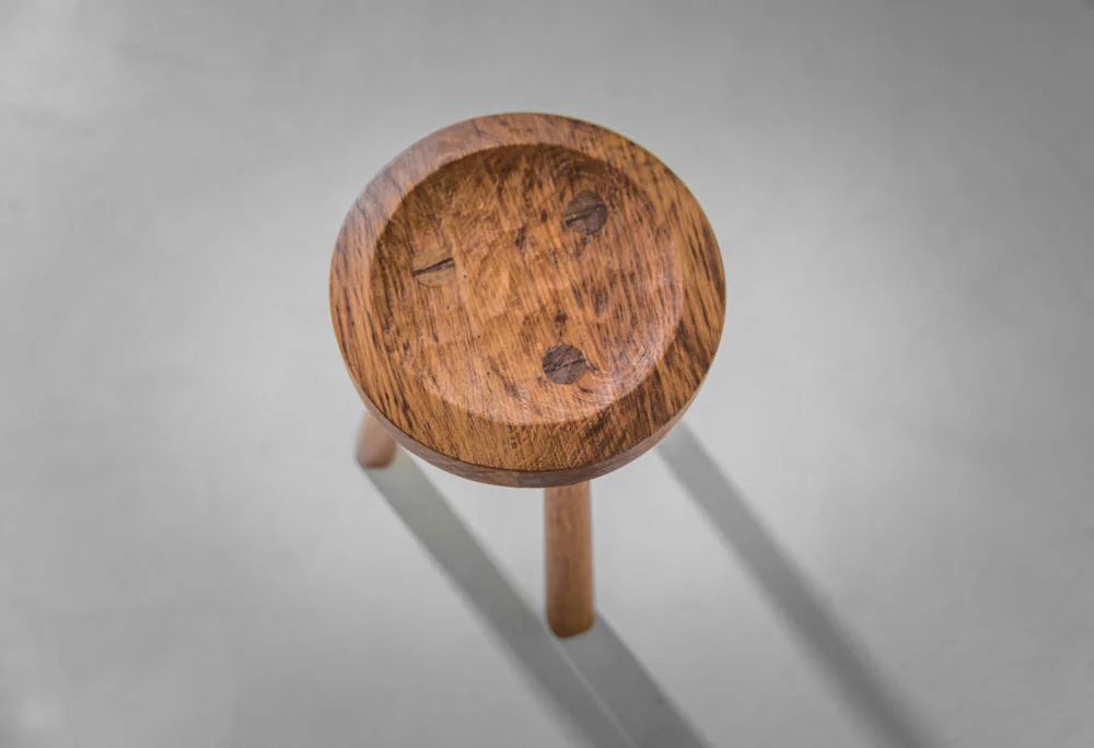 Marolles-stool-3.jpg