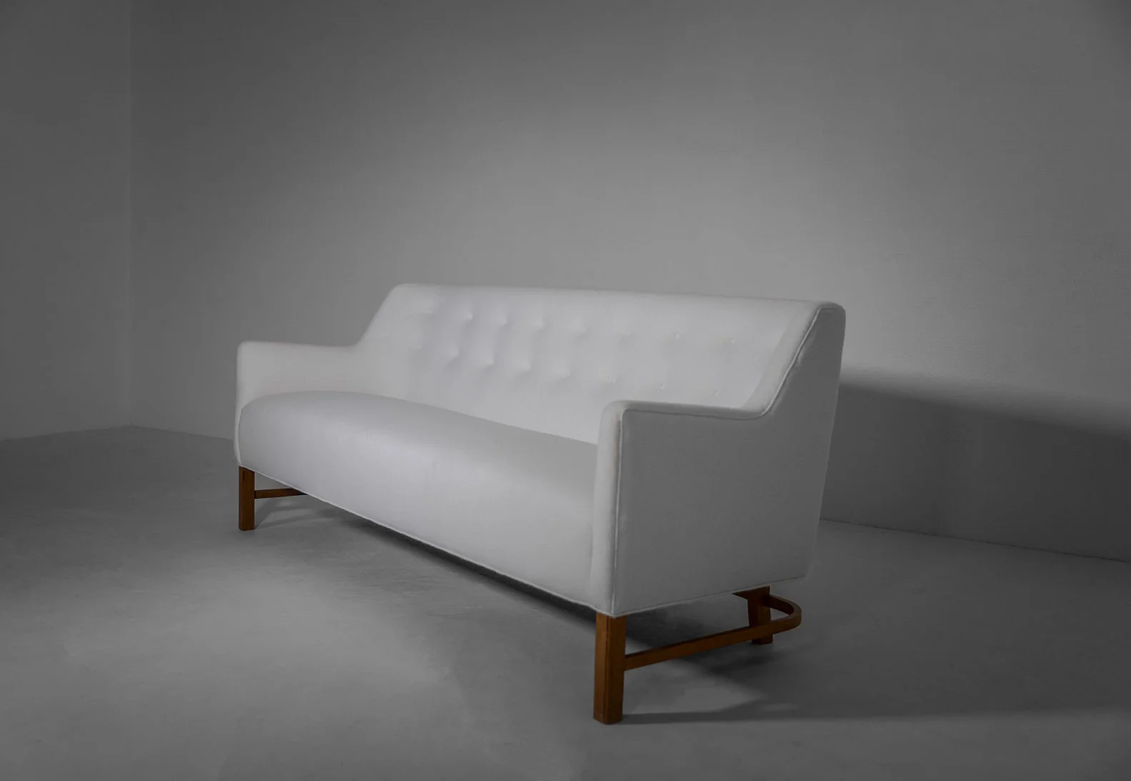 Wanscher-sofa-1-LR.jpg
