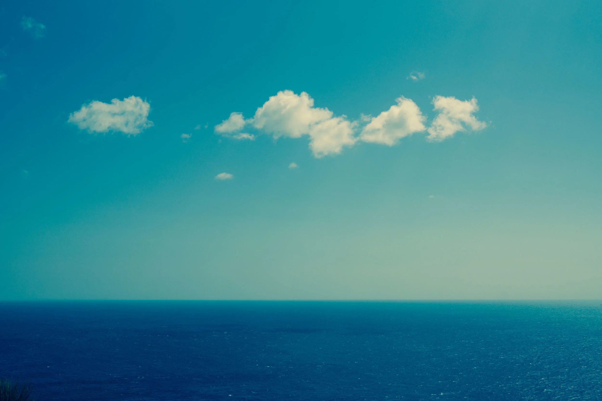 fondo-blue-clouds.jpg