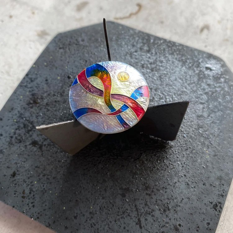 Cloisonne Ribbon Jewel