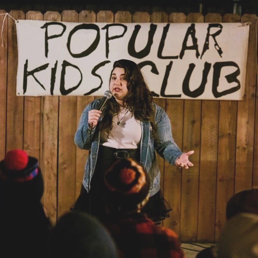 I love a cool kid show! @popularkidsclub is just that! Thanks for letting me sweetly yell at your wonderful sold out audience! 
Rad photos by @bosskie 
#standupcomedy #comedian