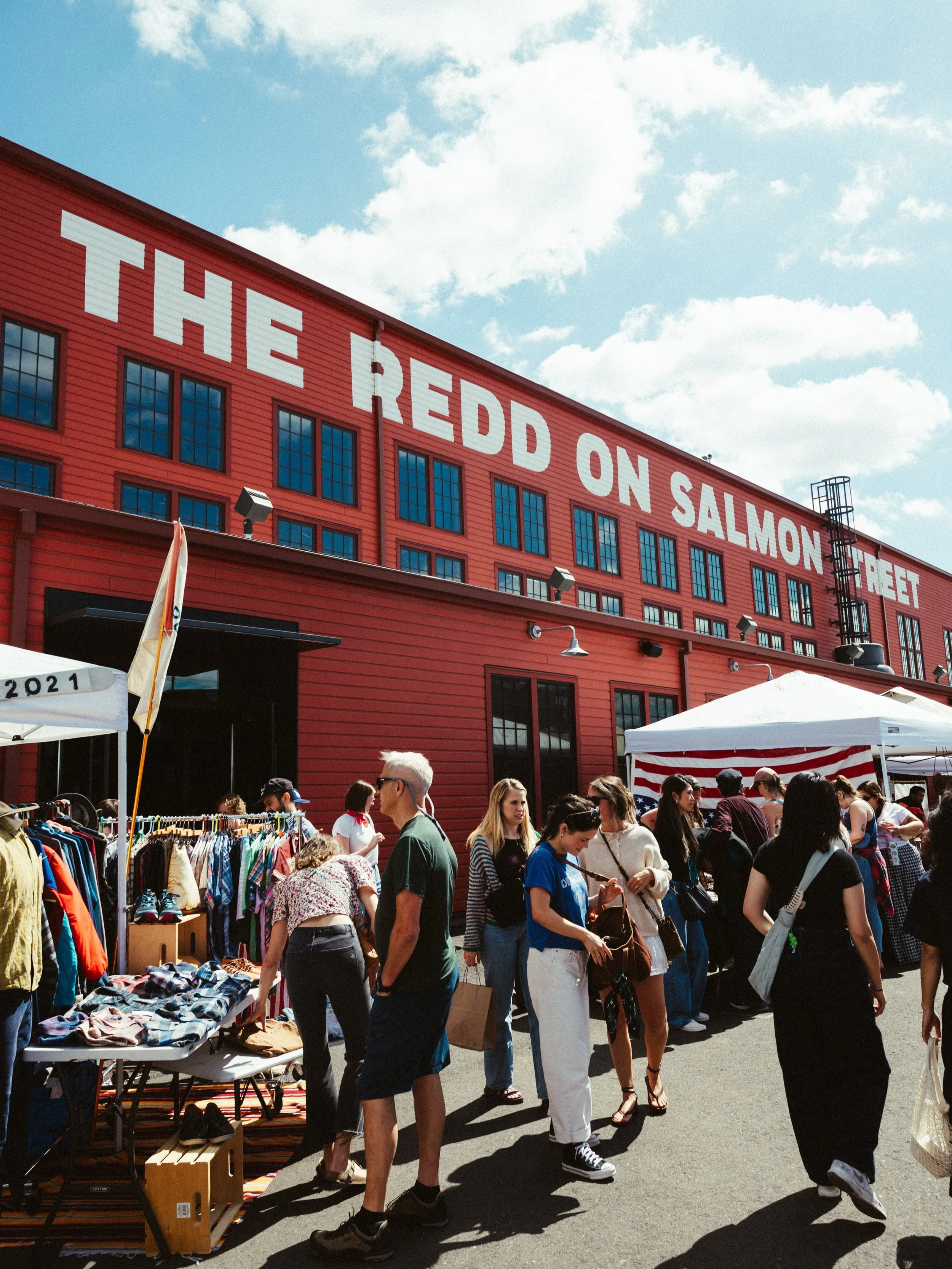SEPTEMBER FLEA 🥨🍁☕🍪

The sun is shifting, jackets are creeping back into the morning routine, and we&rsquo;re officially entering cozy Flea season!

Join us for 100+ vendors, vintage, handmade goods, flowers, food, drinks + all the early fall good