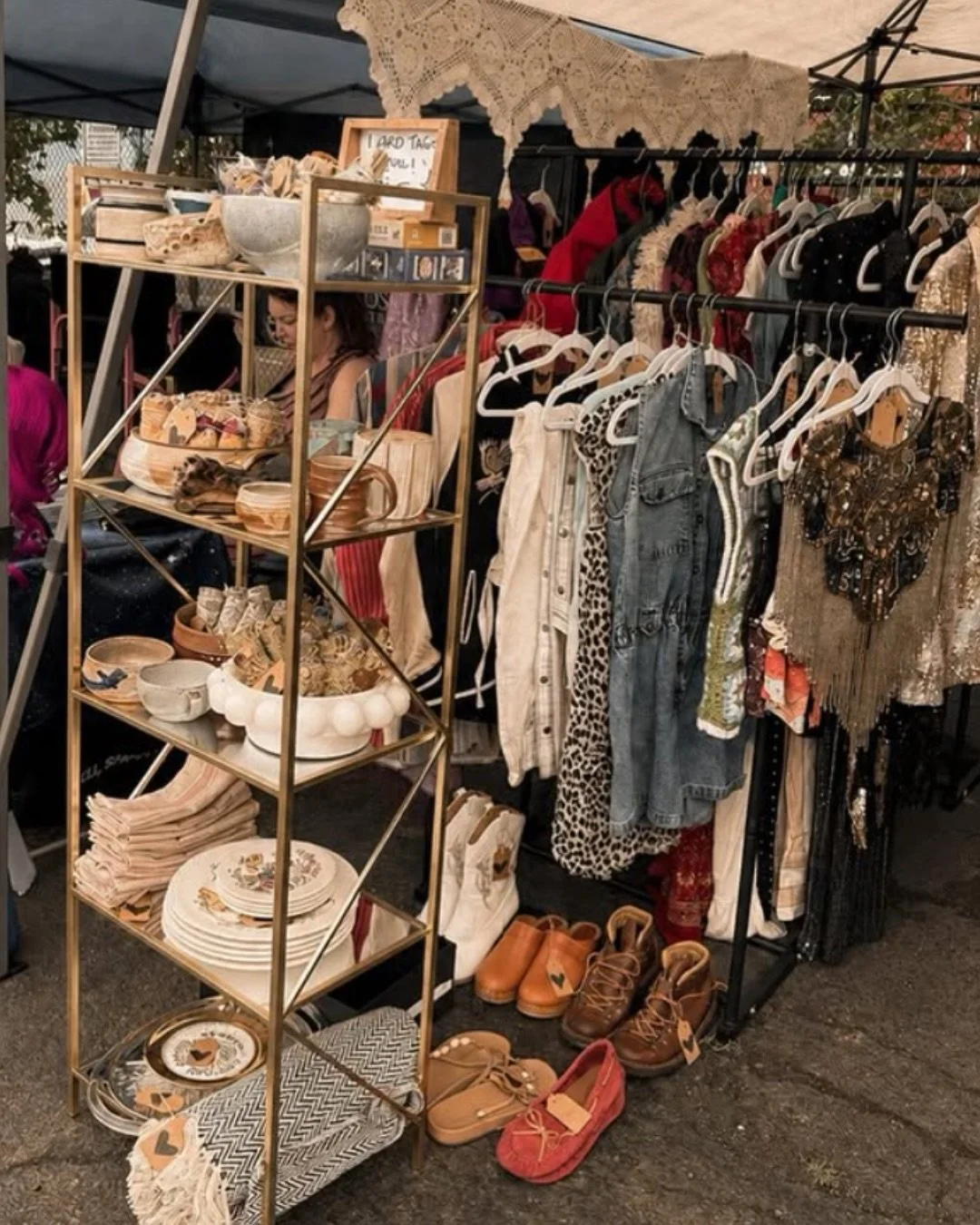 THIS SUNDAY! Another little sneak peek at just a few of the 100+ vendors joining us for DOG DAYS OF SUMMER!

Vintage, handmade, art, clothing, sweet treats, one-of-a-kind finds + all kinds of treasures &mdash; truly something for everyone!

Featuring