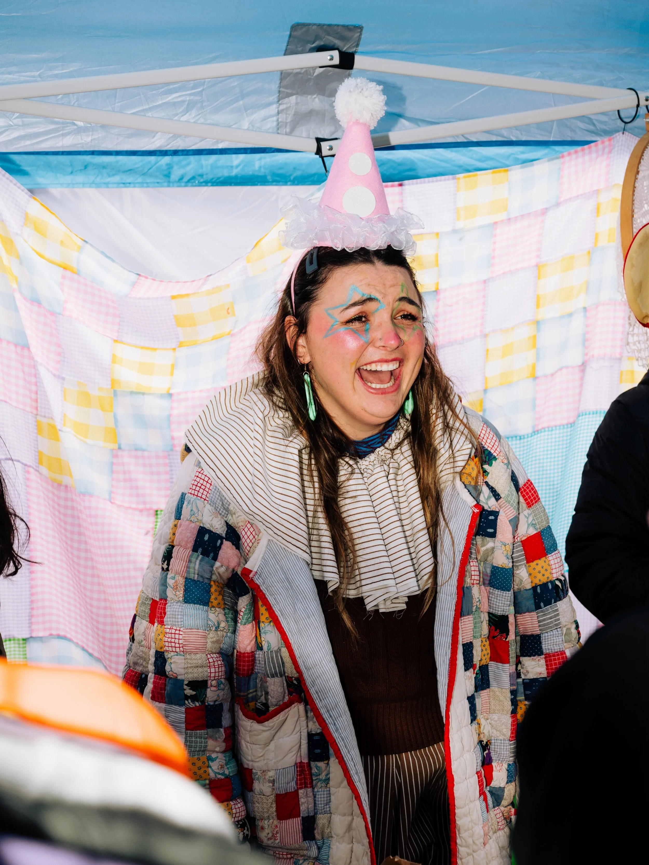 Crisp mornings, candles burning, leaves turning, warm drinks in hand&hellip; fall is officially upon us! Who&rsquo;s ready for our October Flea?!

Join us for a little fall shopping and Halloween fun! Costumes are encouraged, so bring the kids, the p