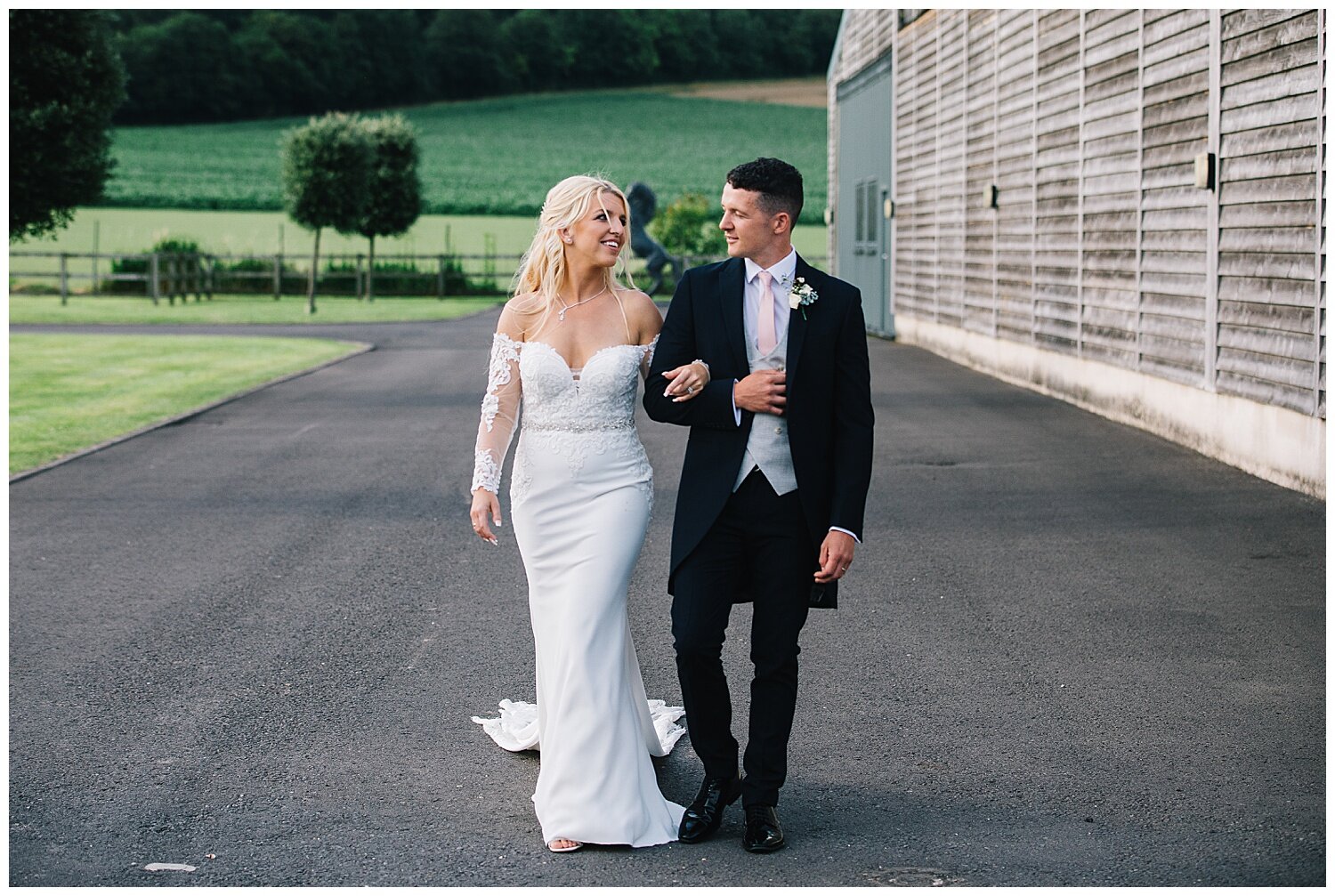 Ellie and Aled's white wedding salisbury 2021-08-18_0043.jpg