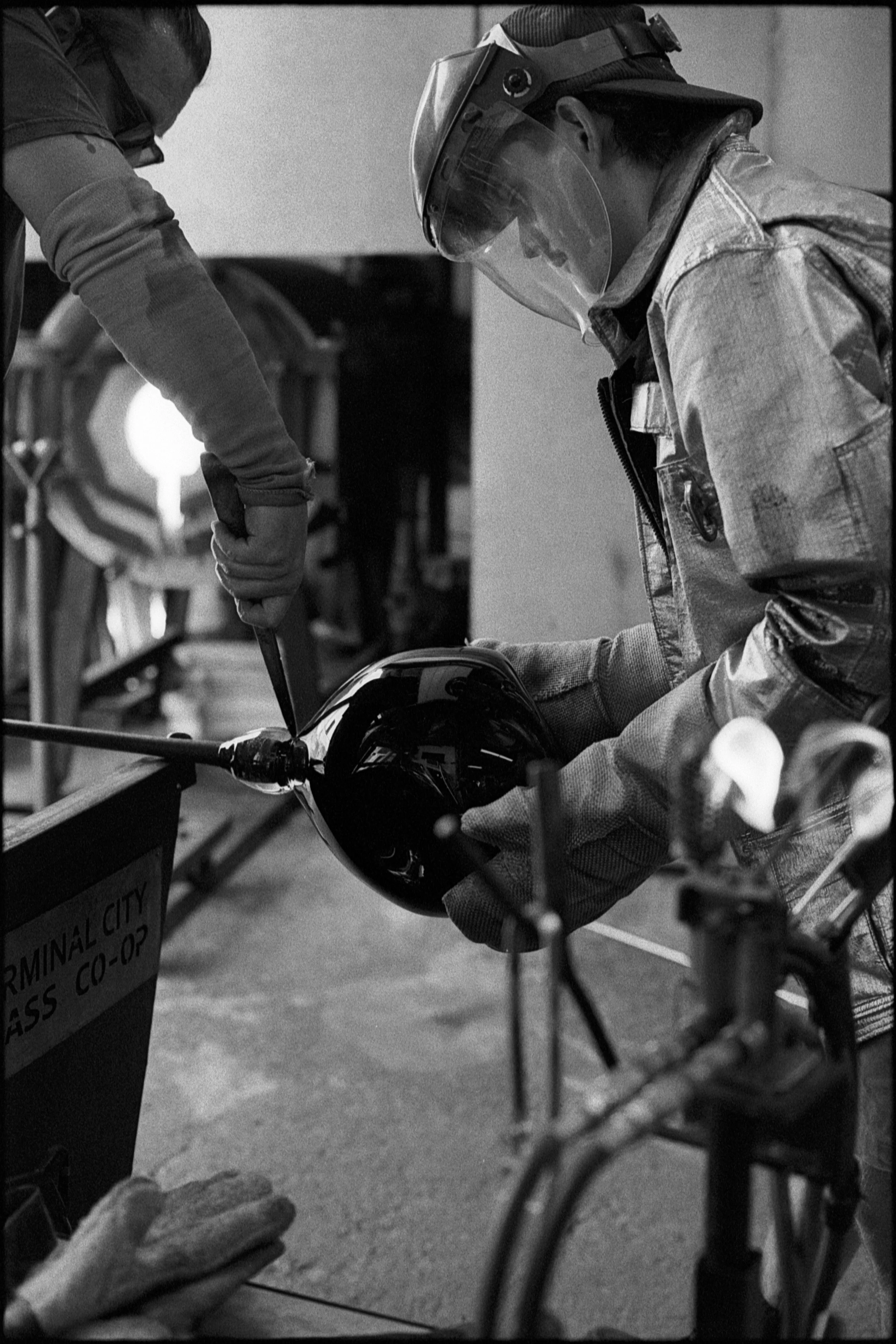 HP5.1600.August.Glassblowing 3-2.jpg