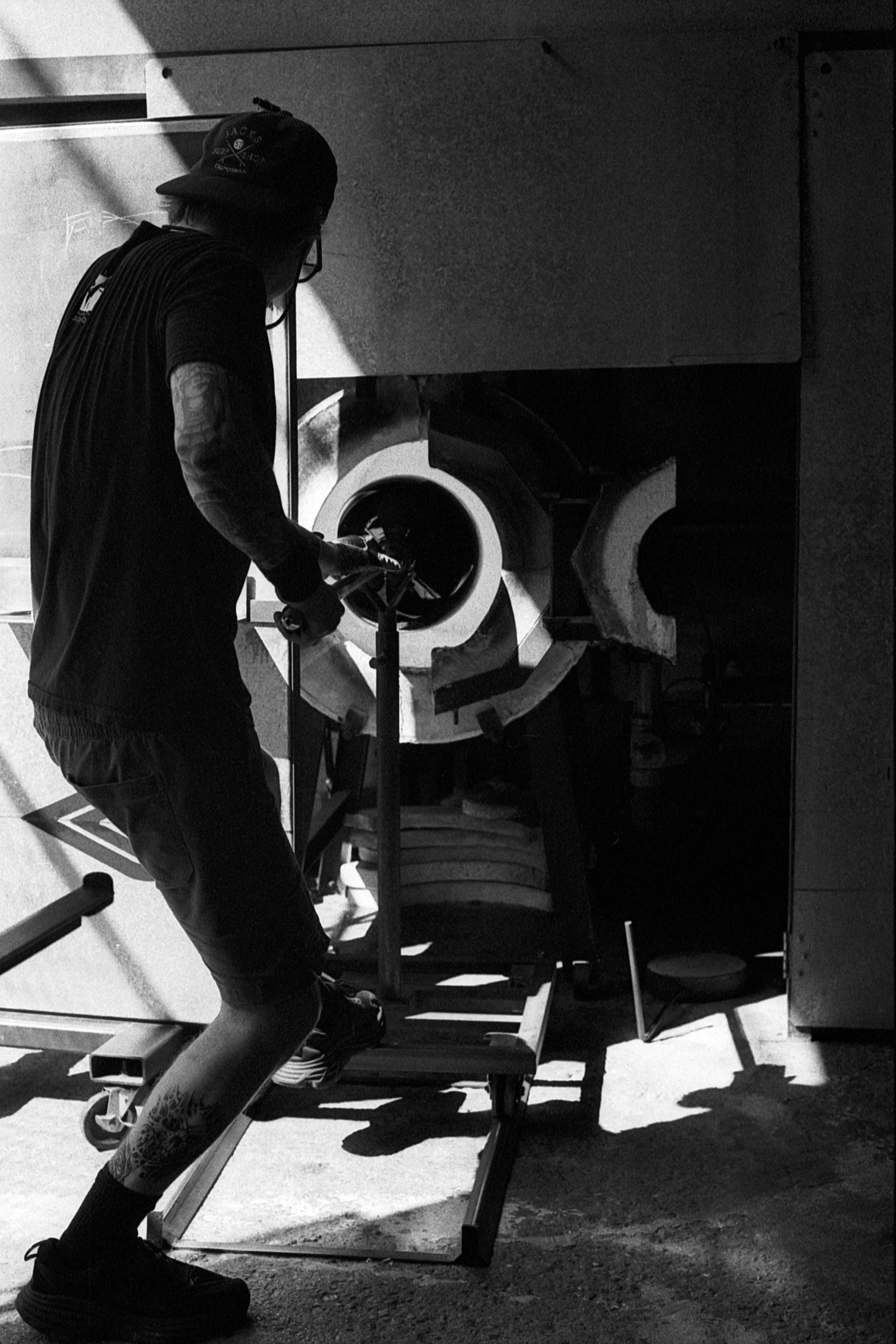 HP5.1600.August.Glassblowing 16-2.jpg