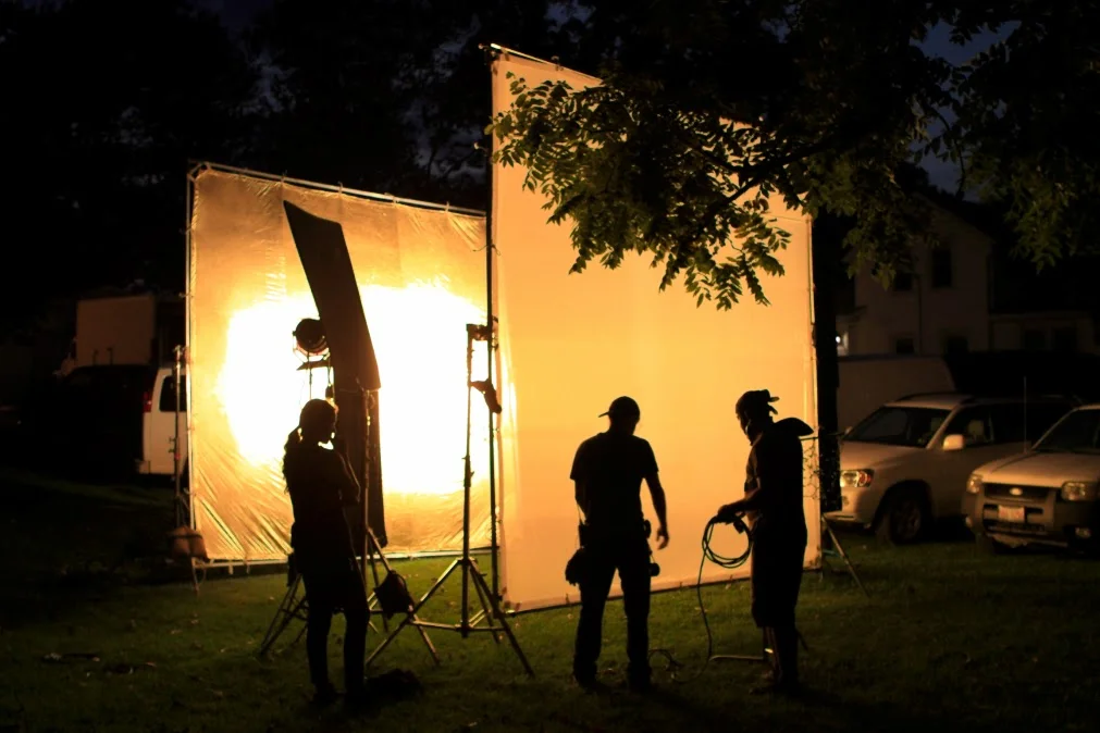 Light1.jpg