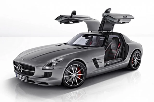 2013-Mercedes-Benz-SLS-AMG-GT-1-640x424.jpg
