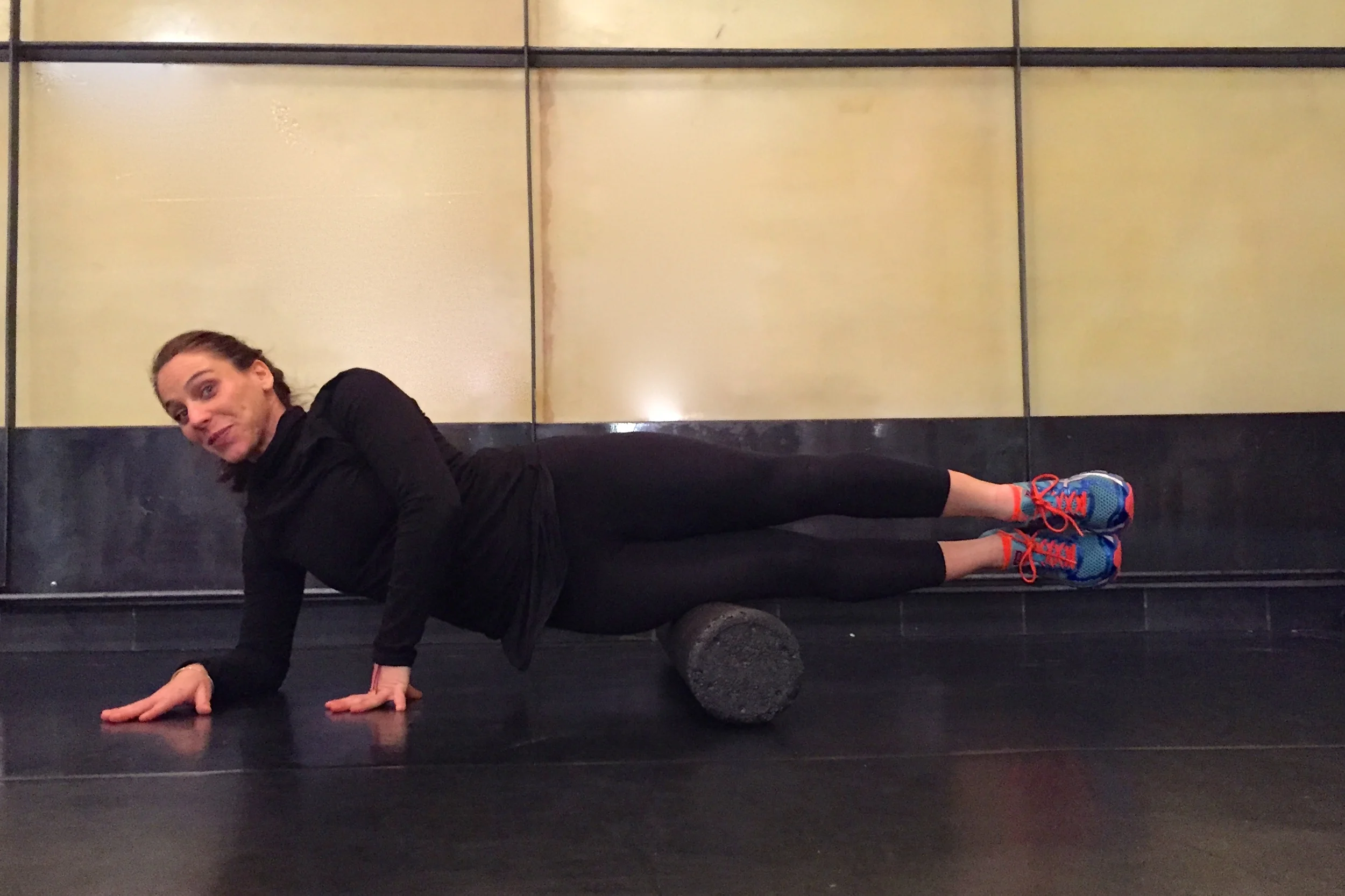 it-band-foam-roll.jpg
