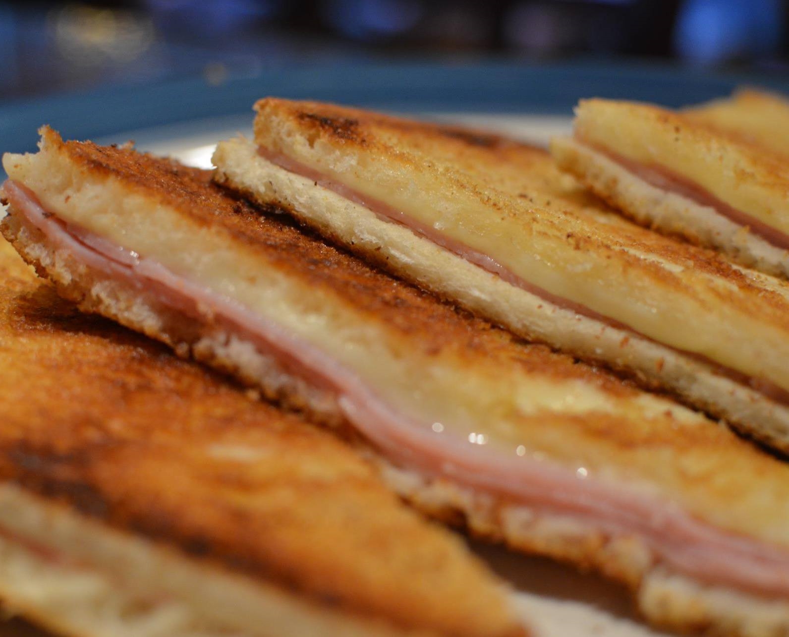 Pizzarras Restauran Uruguayan Food NJ (3).jpg