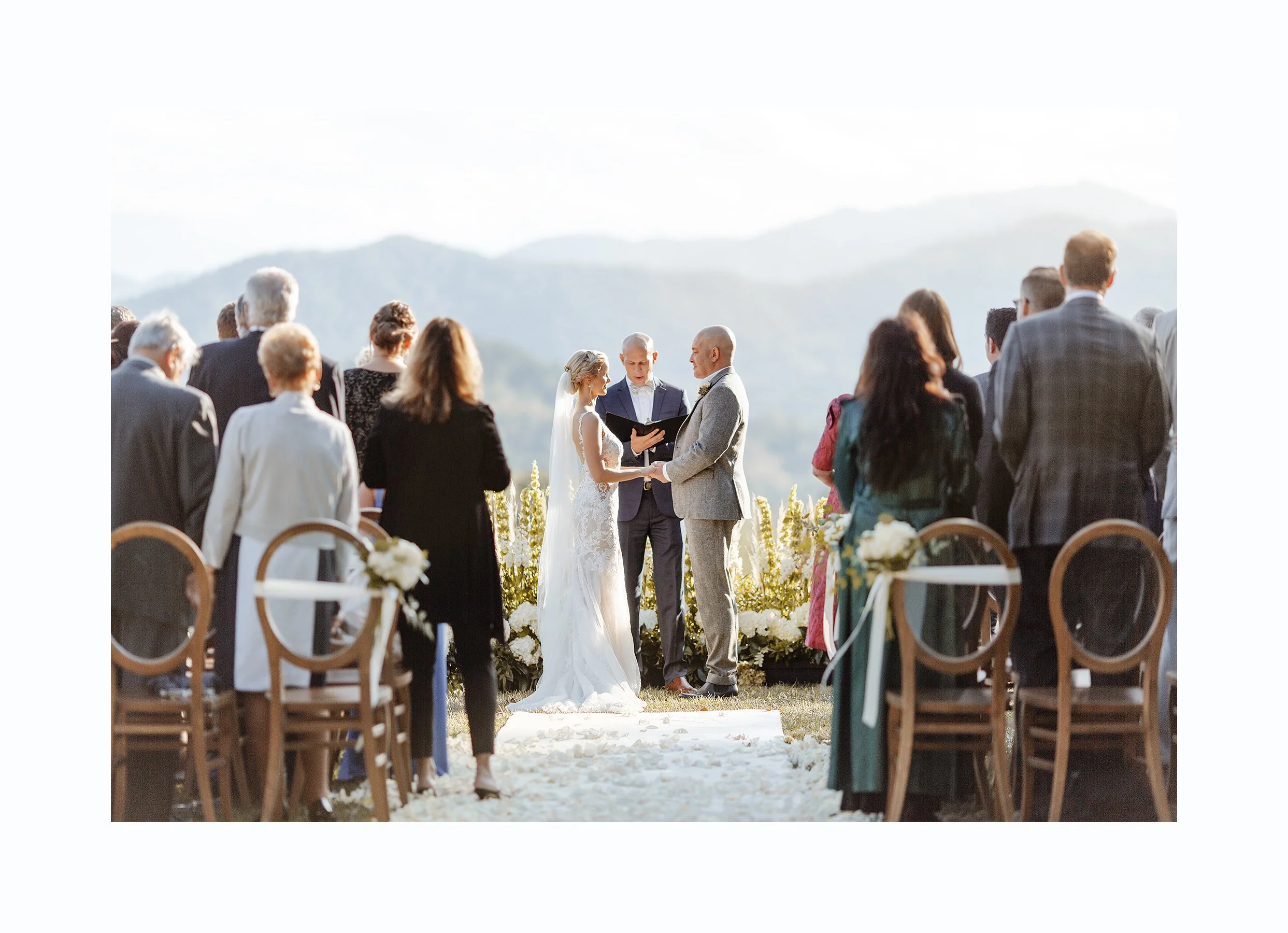 Becky & Johnathan_Thienlaphotography_2.jpg