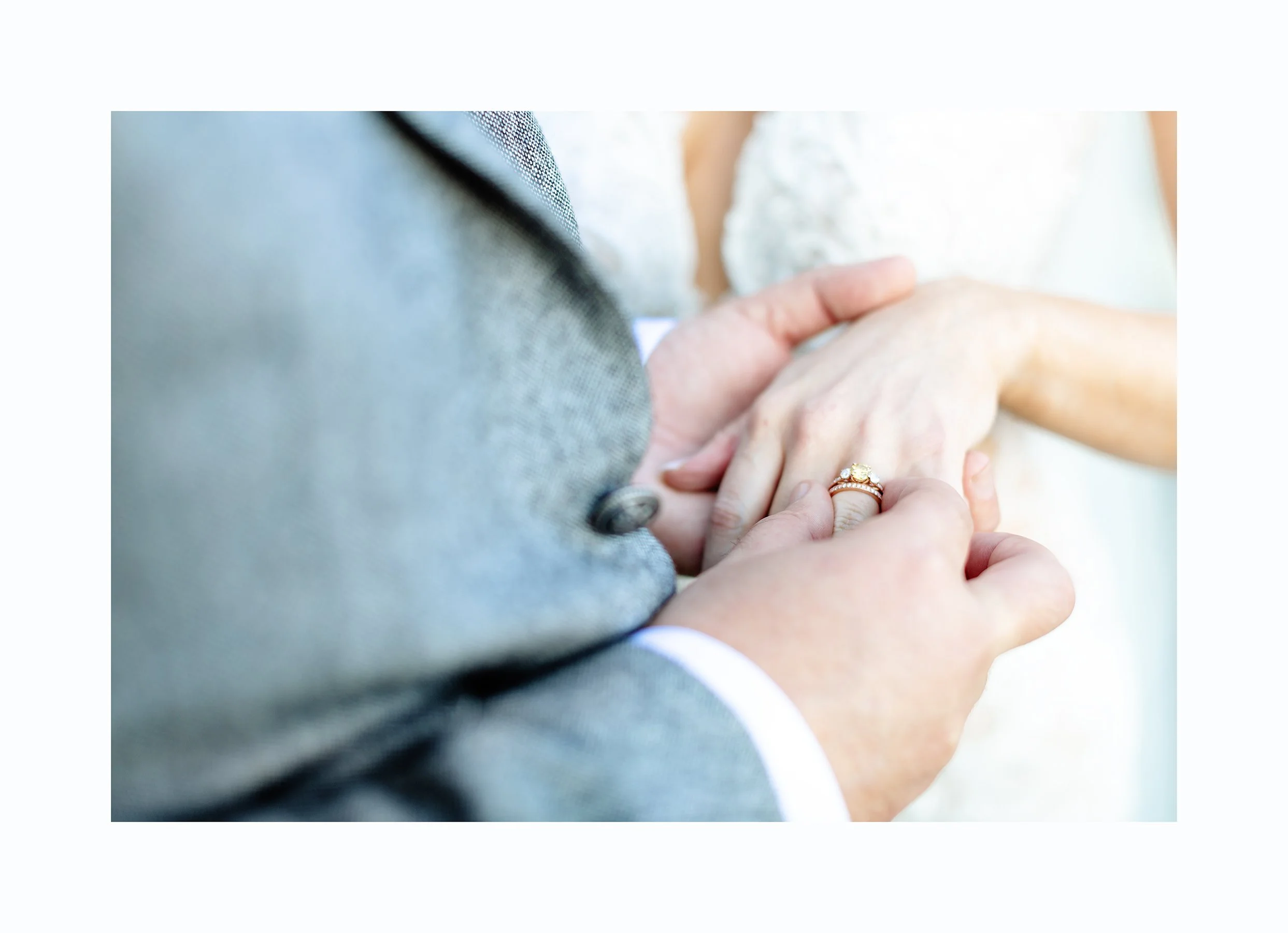 Becky & Johnathan_Thienlaphotography_5.jpg