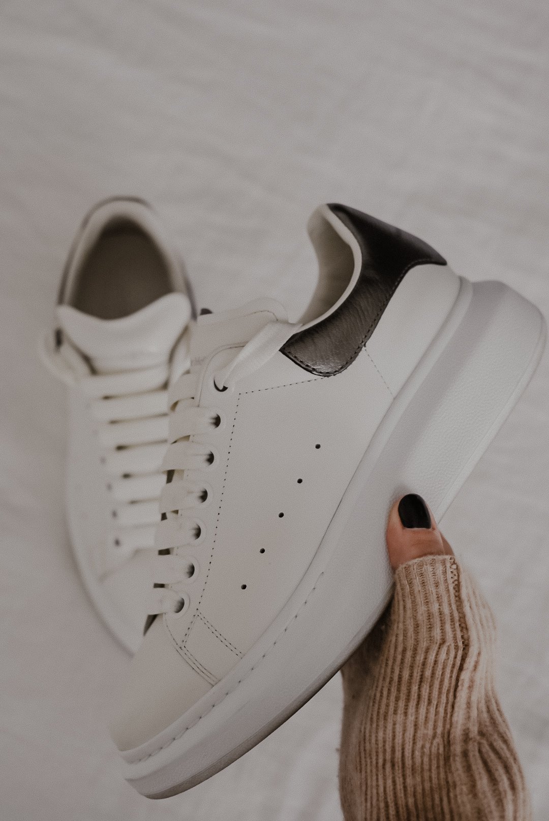 Stationair Boekwinkel leven Alexander McQueen Sneaker Review | Sustainability, Price, Fit and More! |  Jessica Ashley
